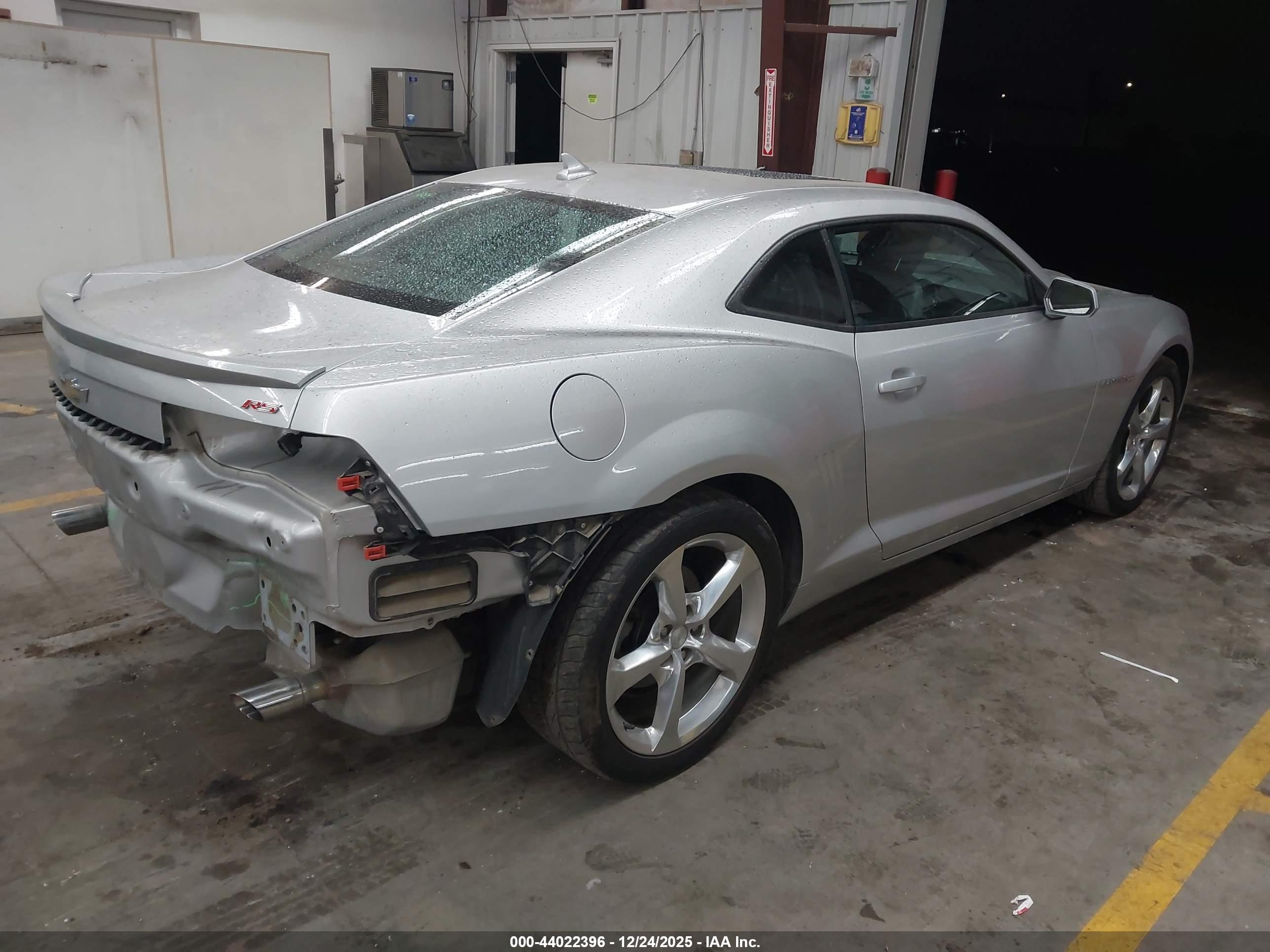 CHEVROLET CAMARO image 4