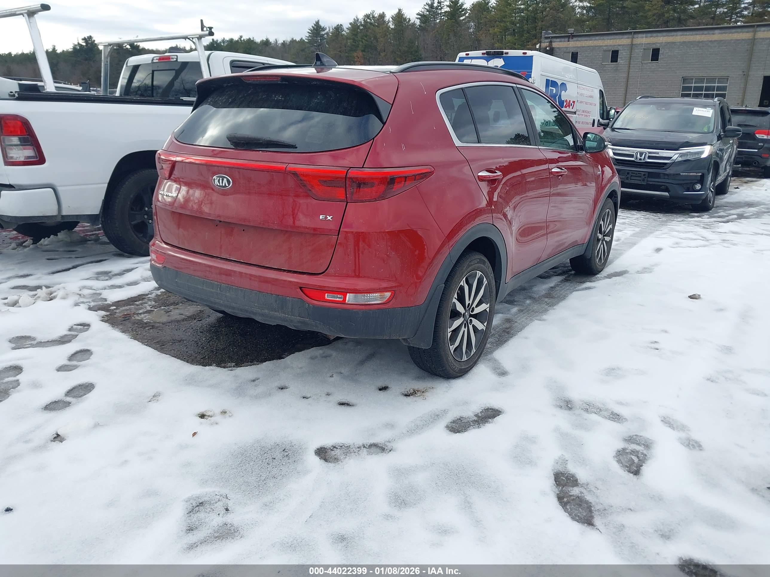 KIA SPORTAGE image 4