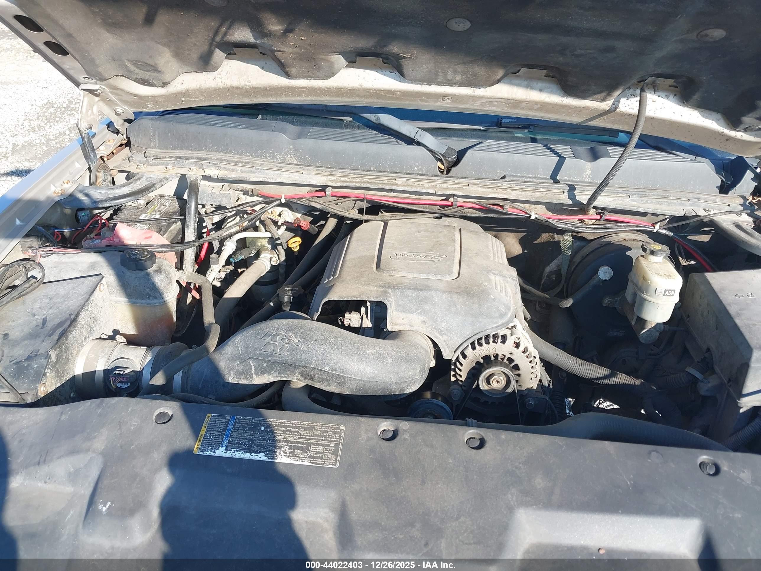CHEVROLET SILVERADO image 10