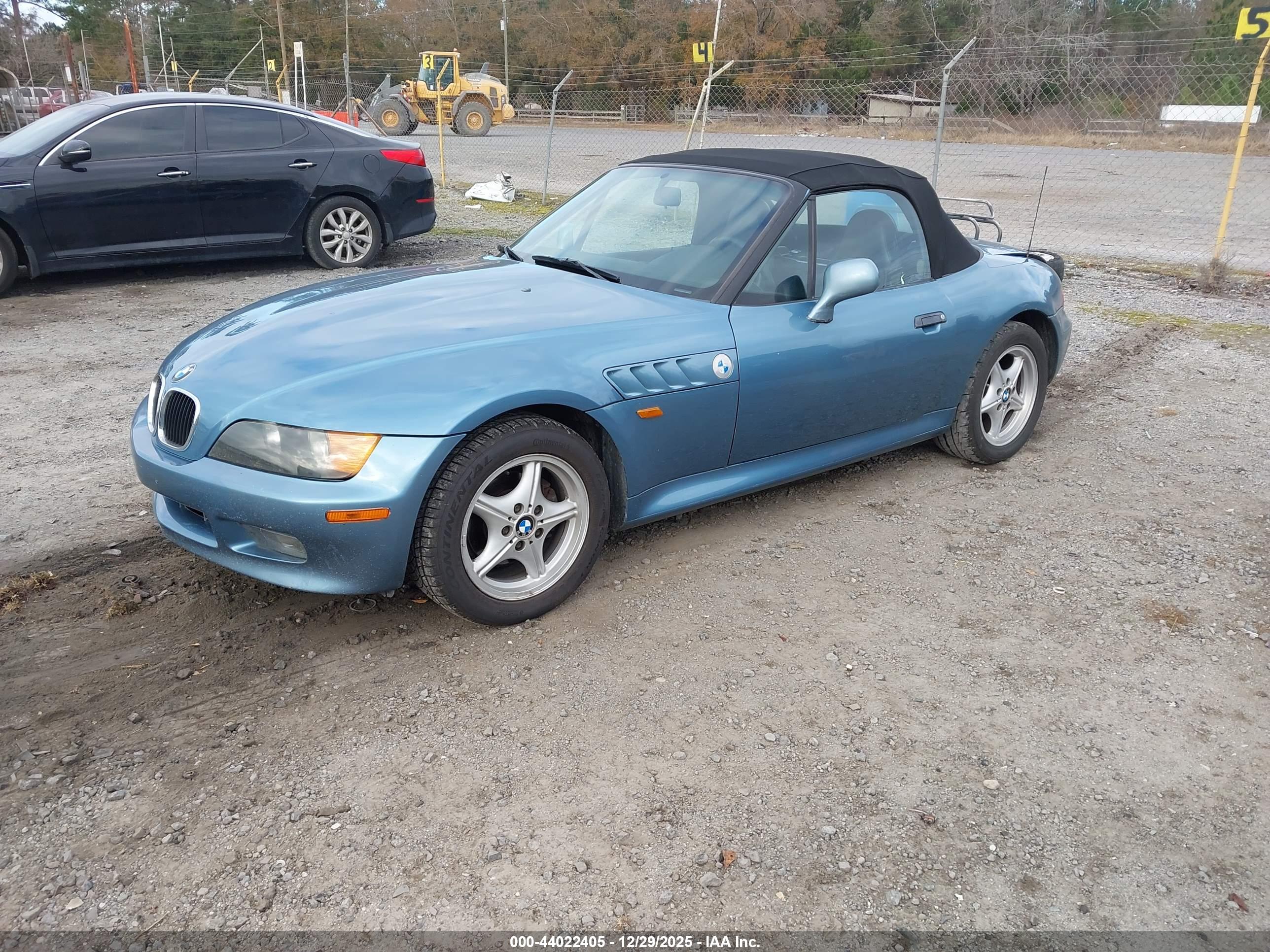 BMW Z3 image 2