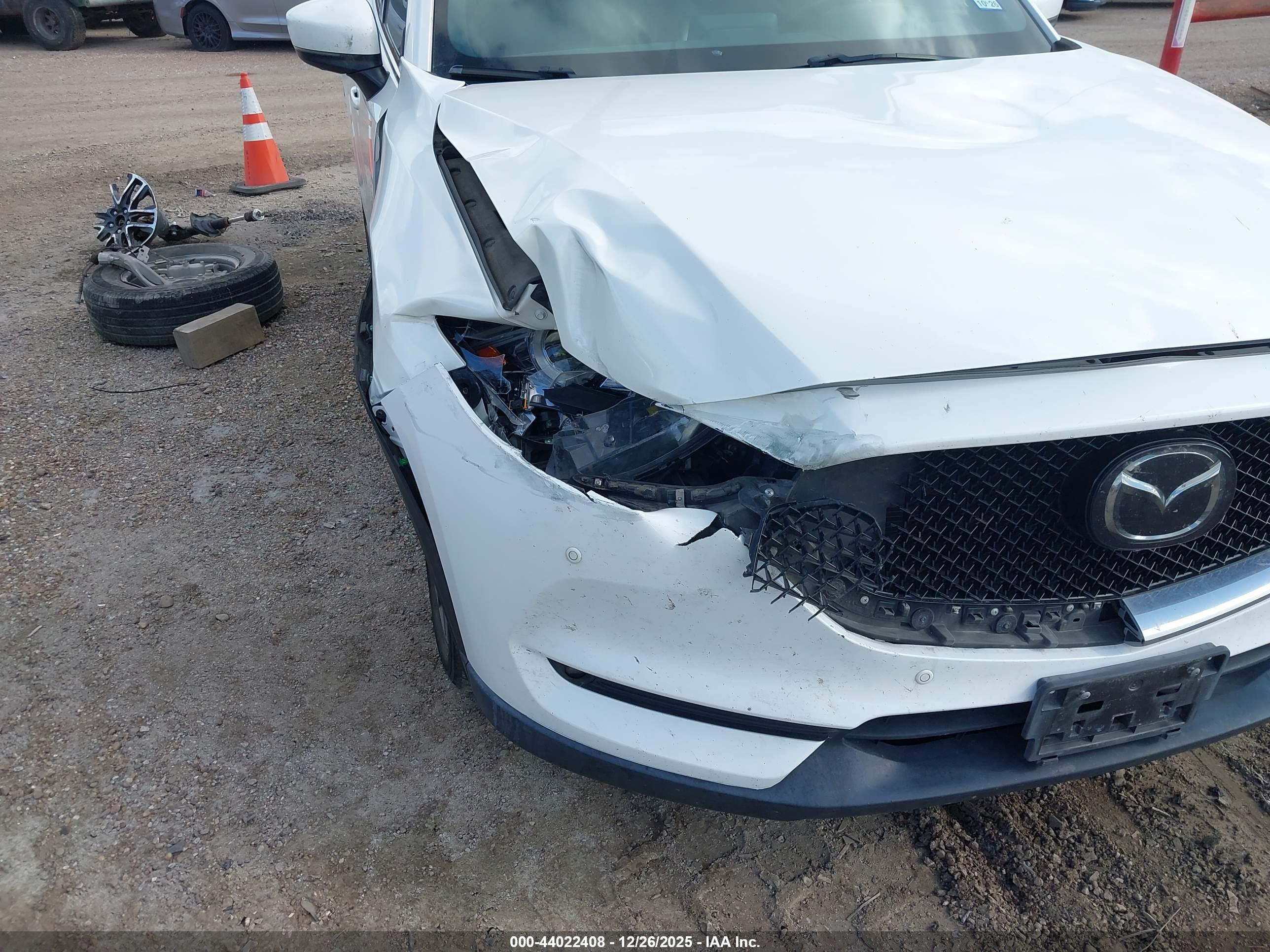 MAZDA CX-5 image 6