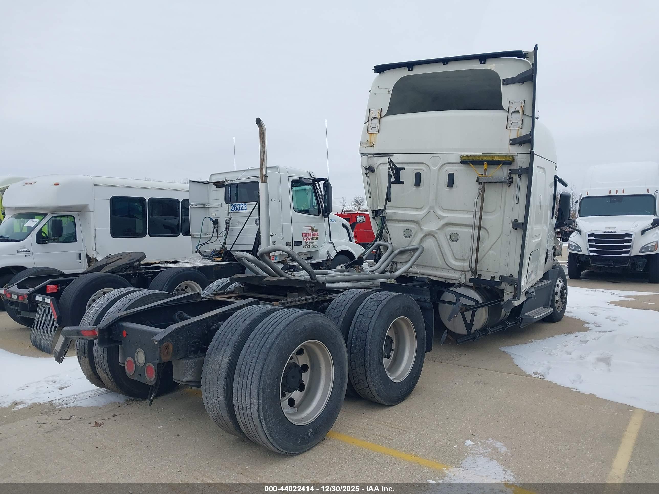 FREIGHTLINER NEW image 4