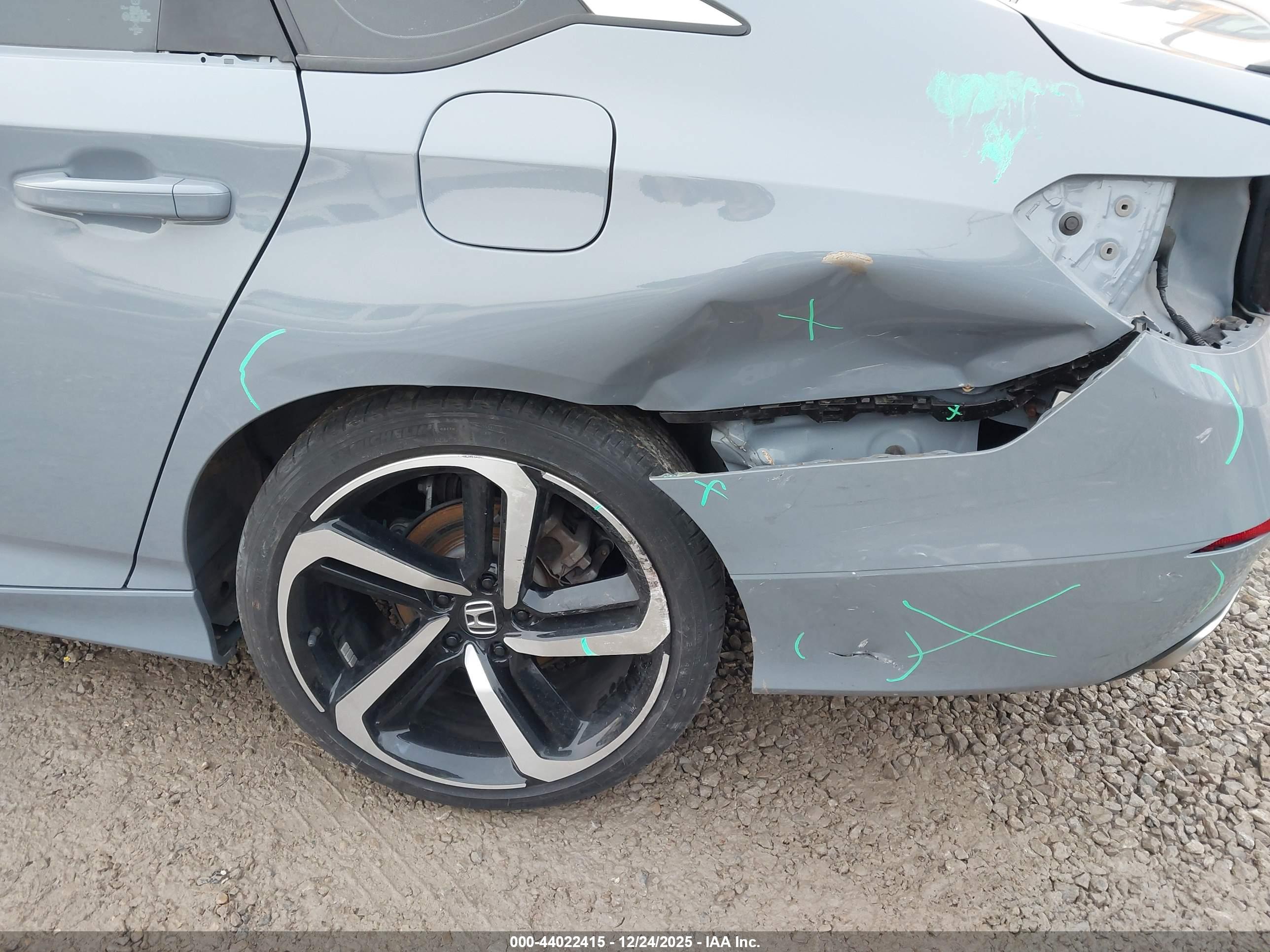 HONDA ACCORD image 6