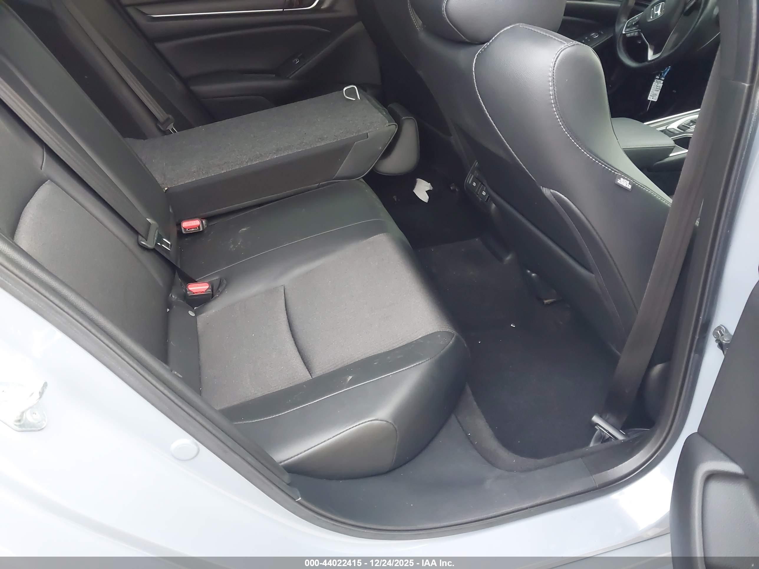 HONDA ACCORD image 8