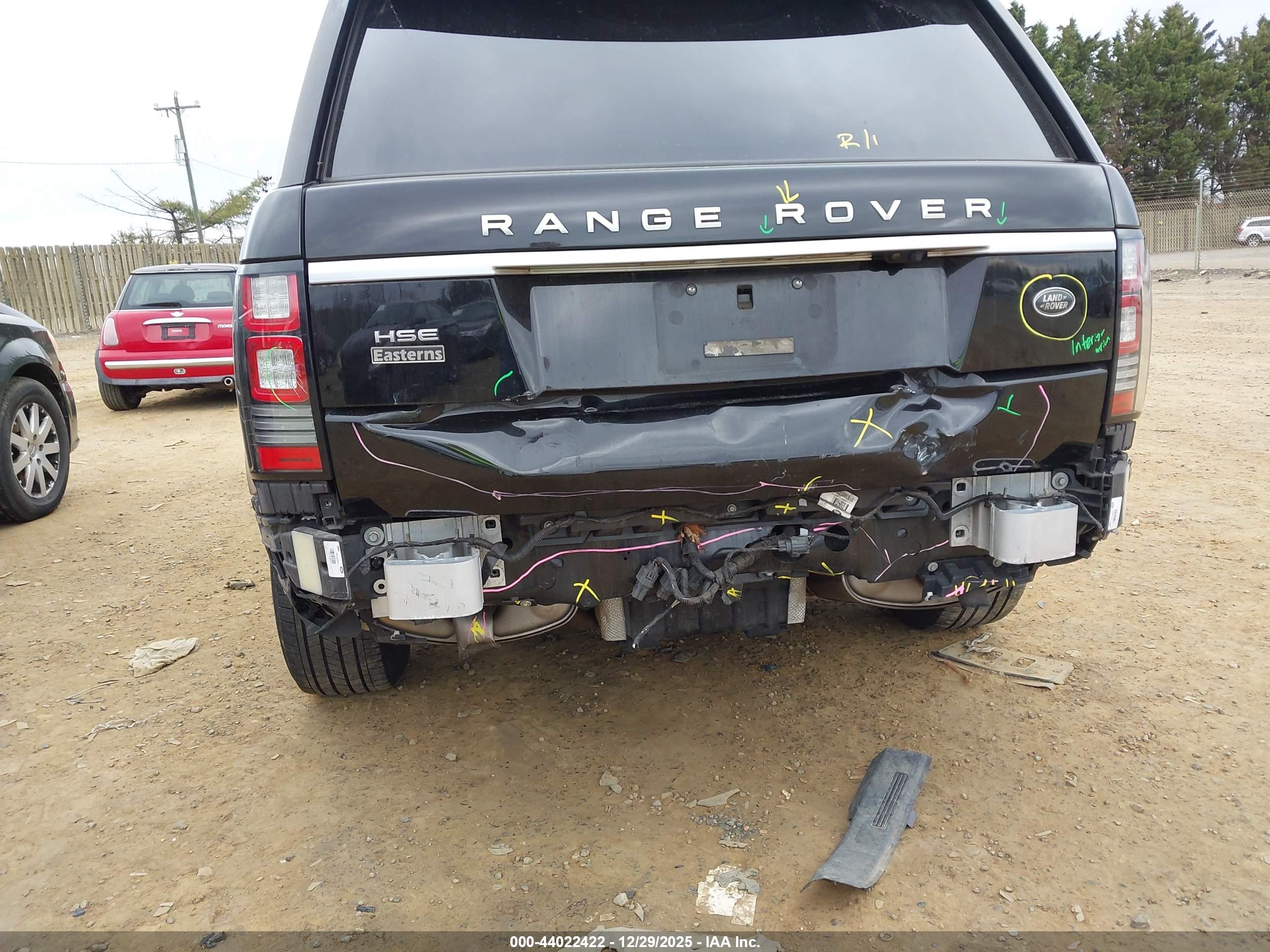 LAND ROVER image 6