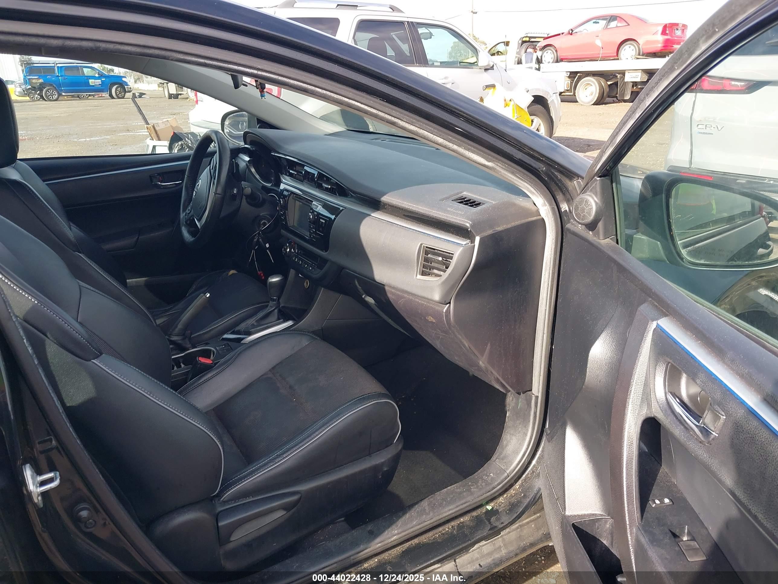 TOYOTA COROLLA image 5