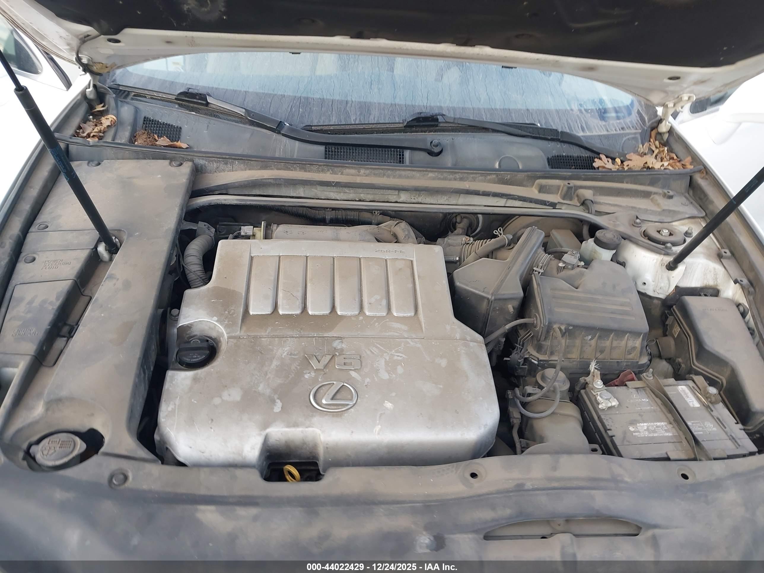 LEXUS ES image 10