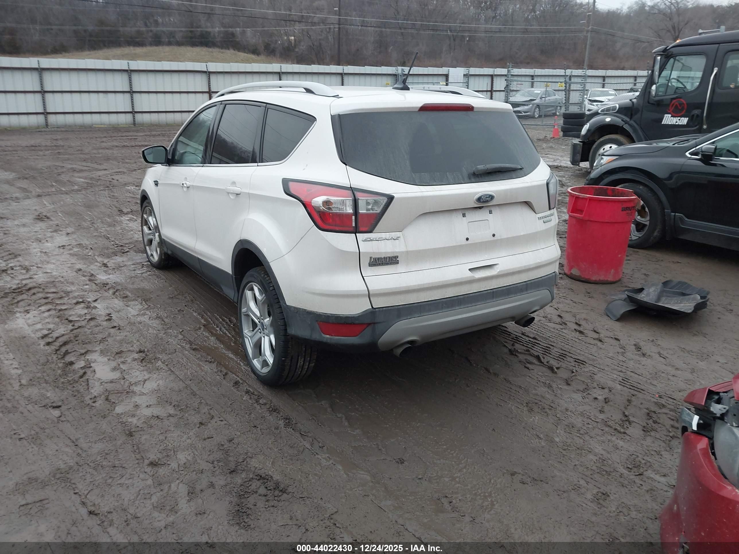 FORD ESCAPE image 3
