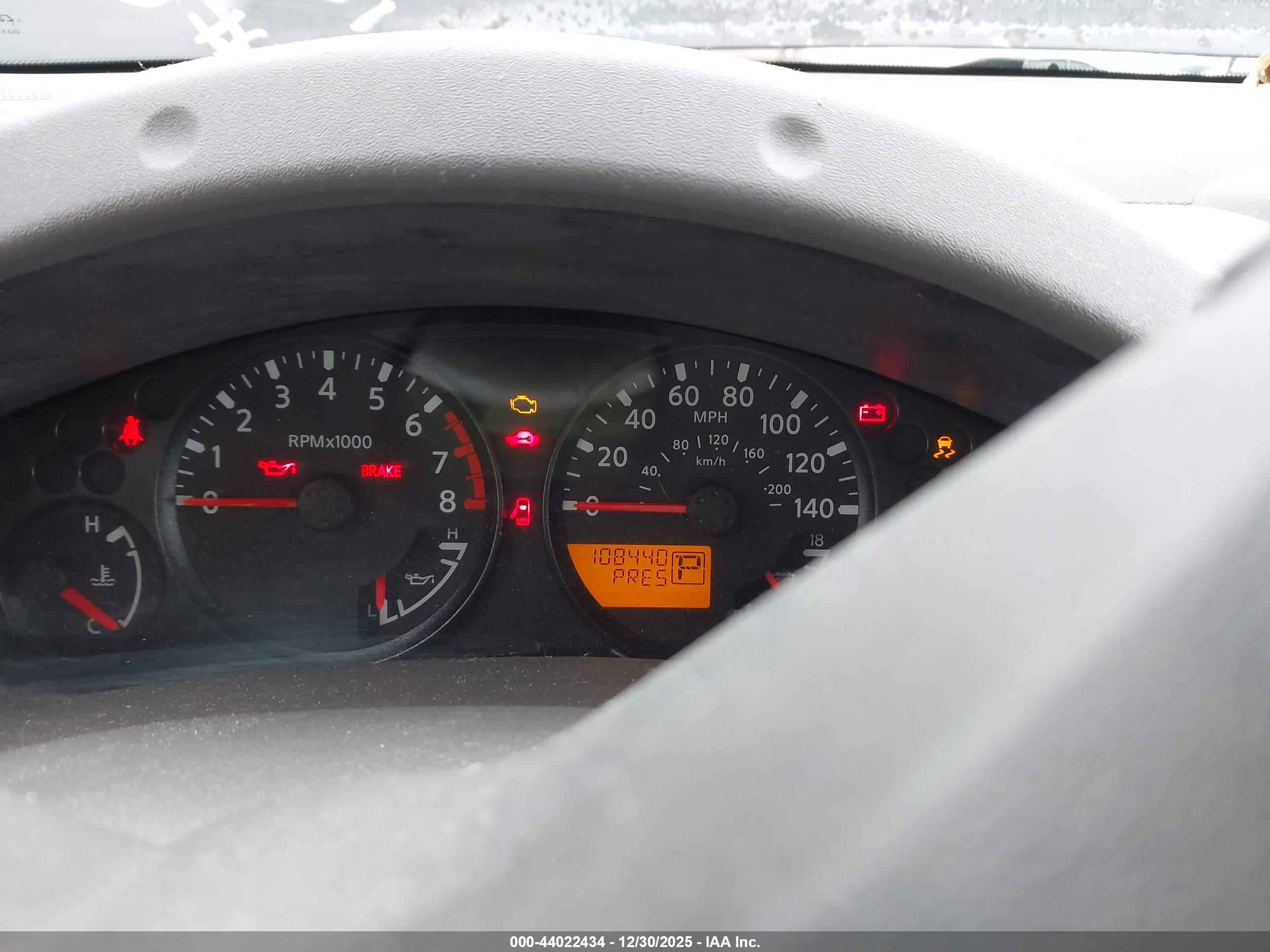 NISSAN FRONTIER image 7