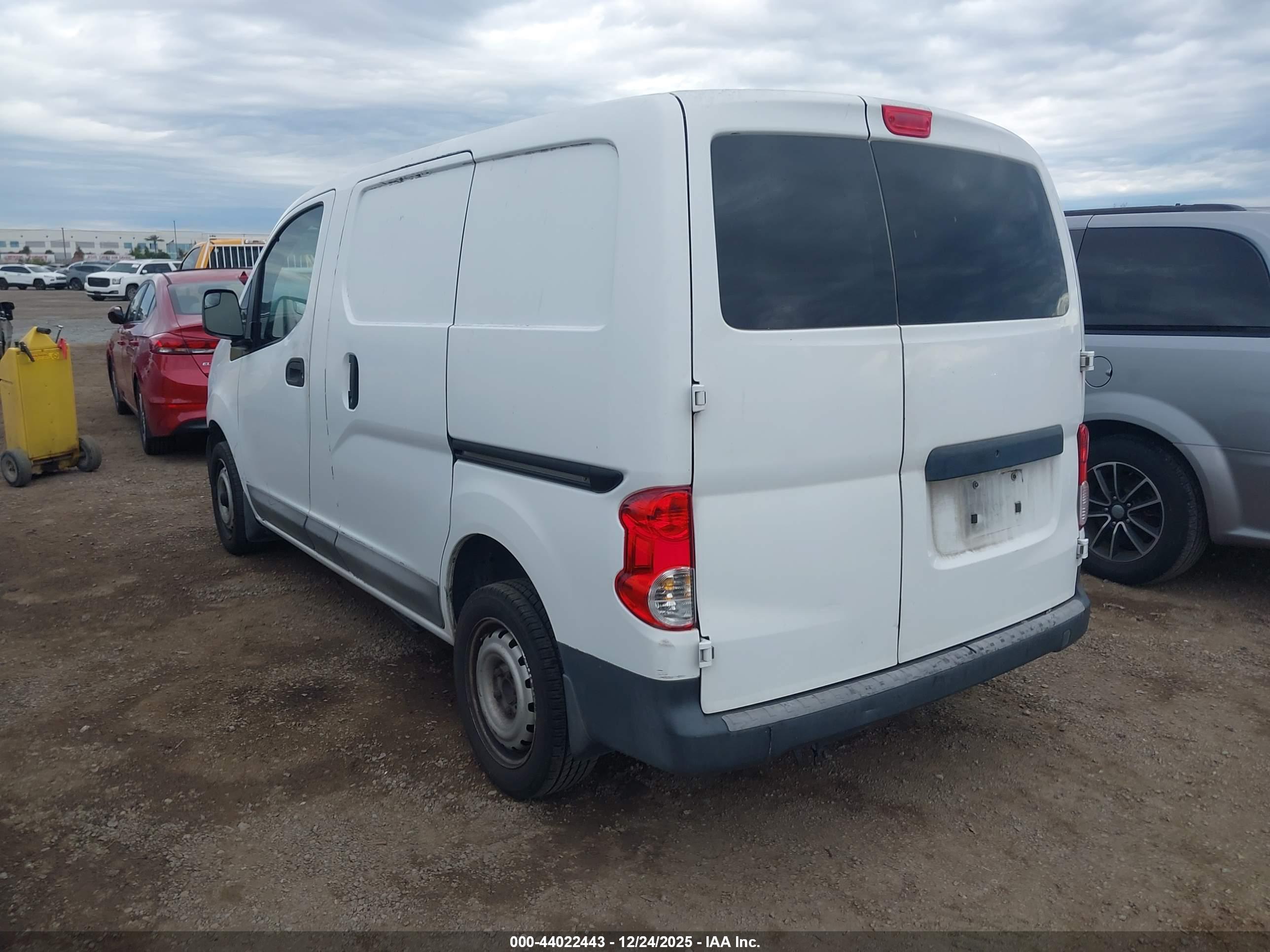 NISSAN NV200 image 3