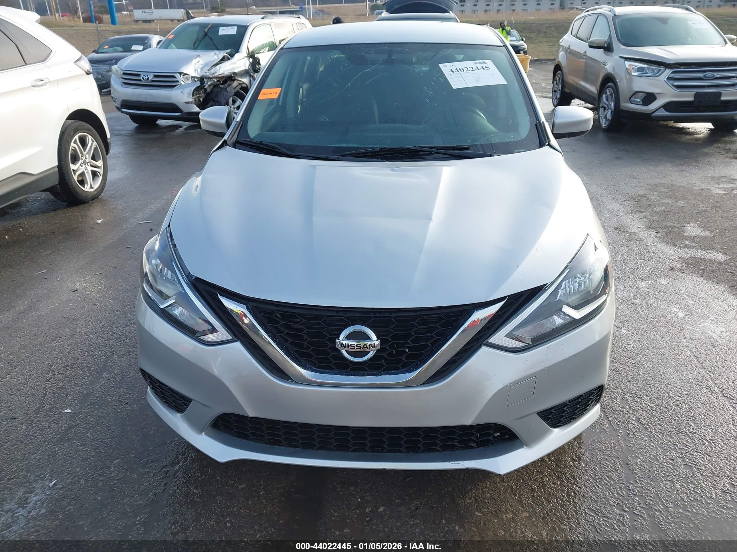 NISSAN SENTRA image 6