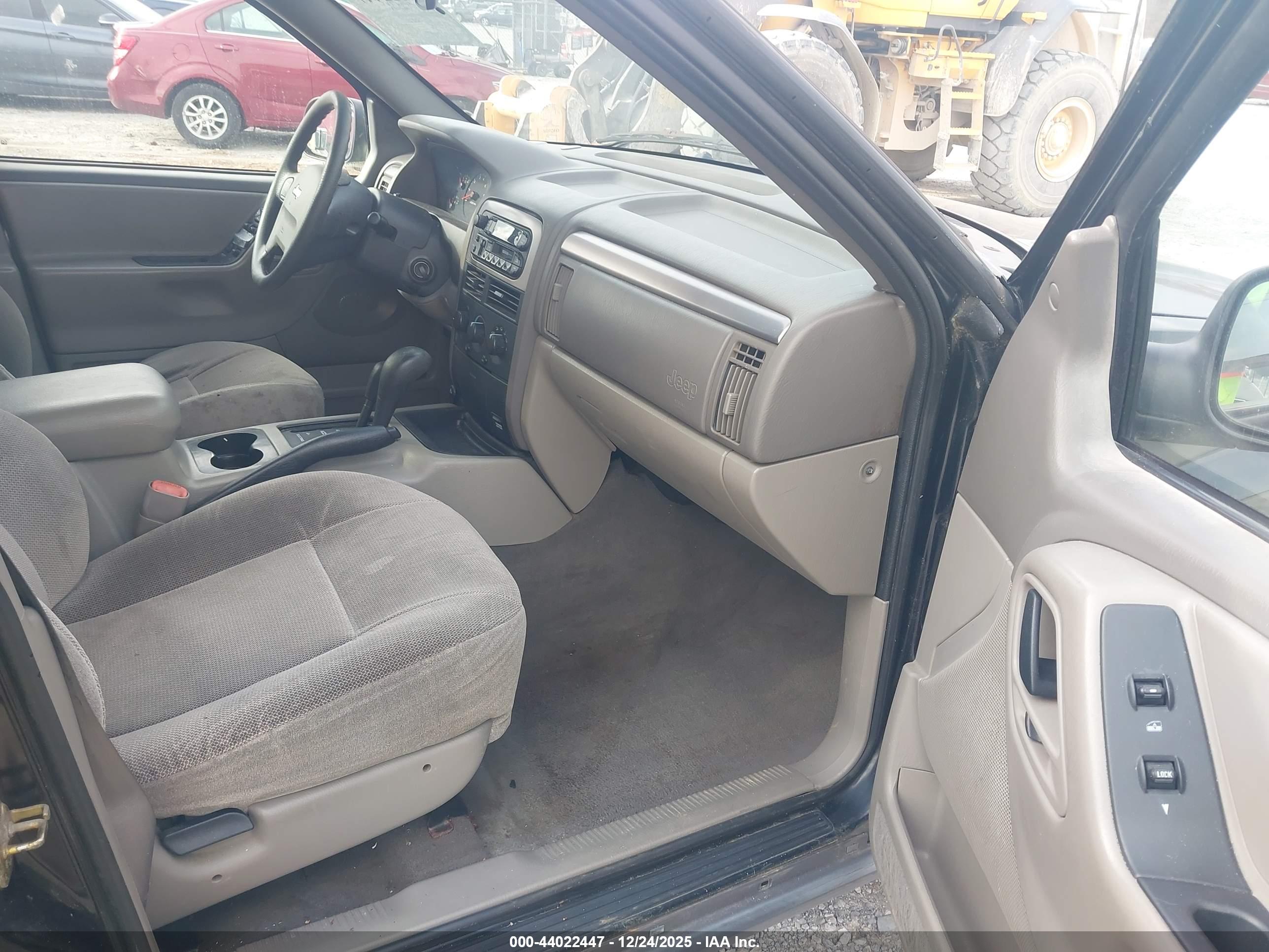 JEEP GRAND image 5