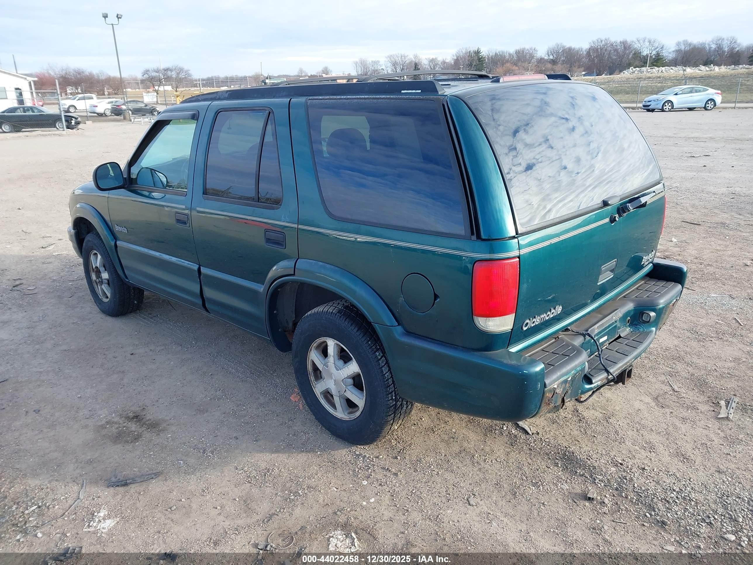 OLDSMOBILE BRAVADA image 3
