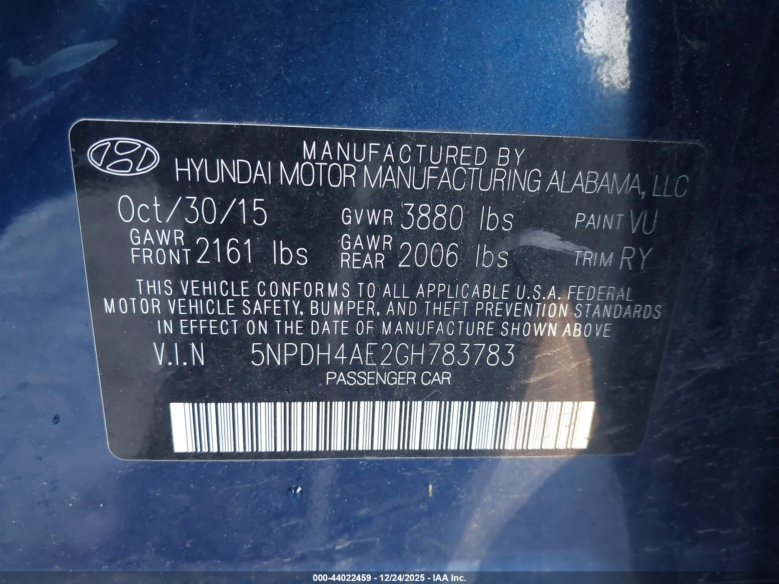 HYUNDAI ELANTRA image 9