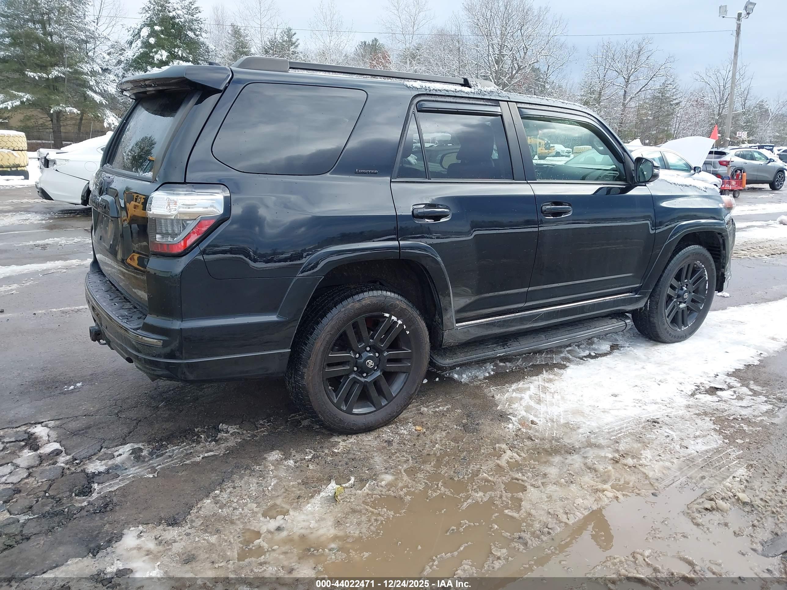 TOYOTA 4RUNNER image 4