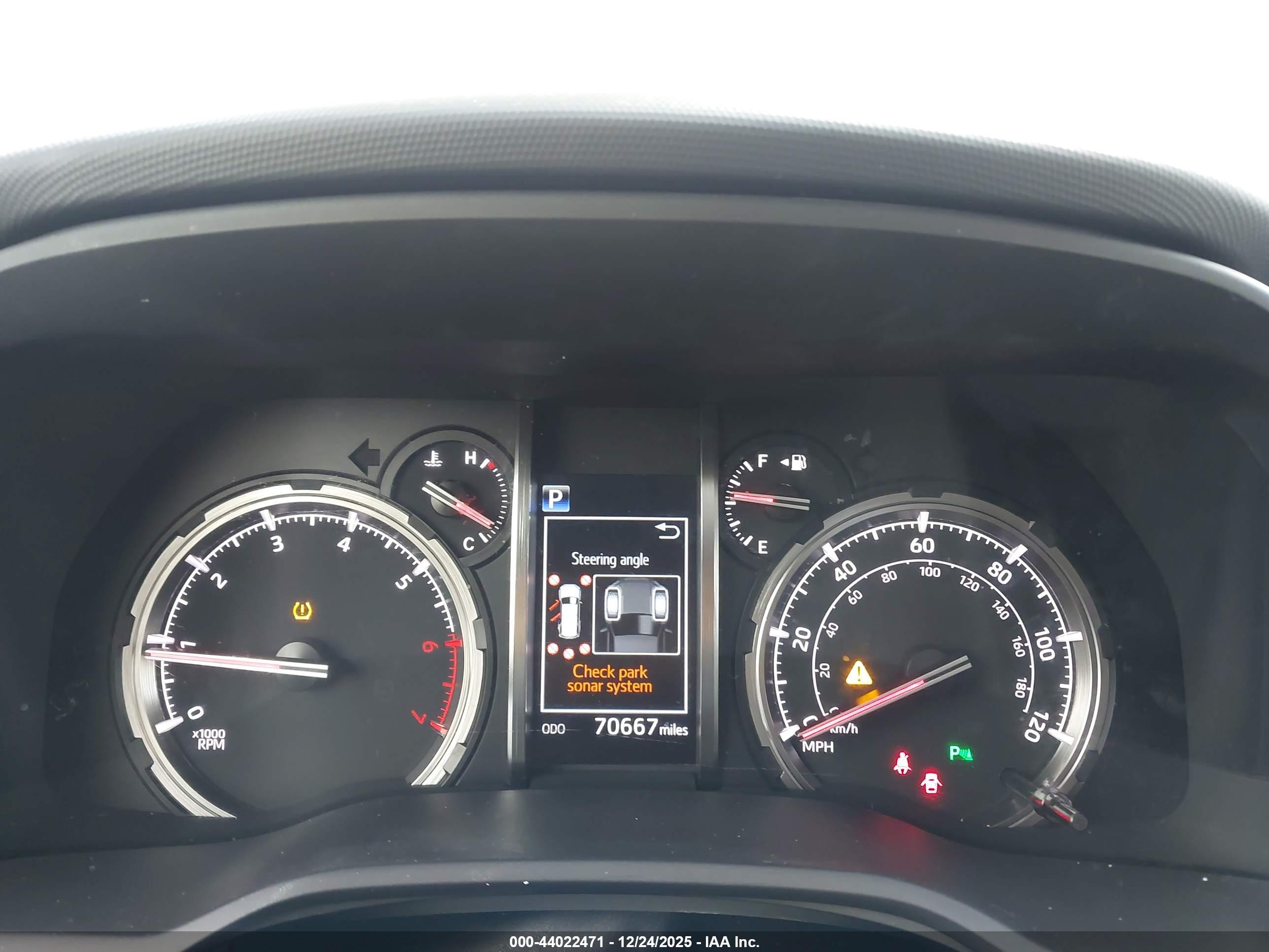 TOYOTA 4RUNNER image 7