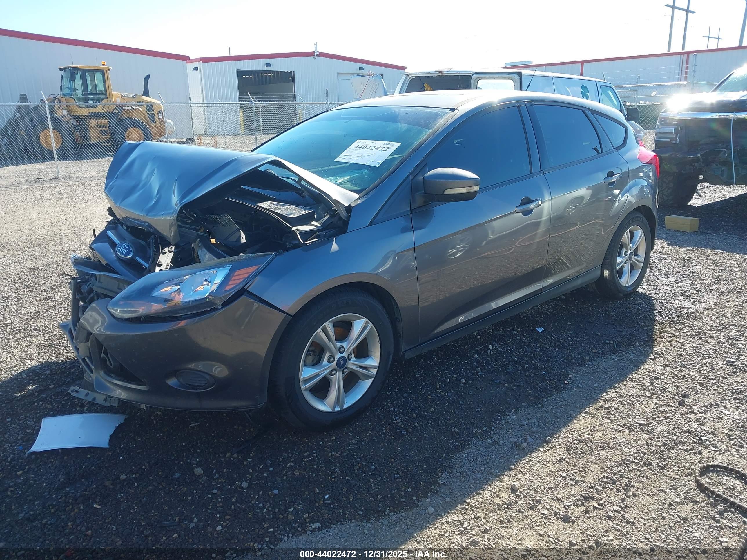 FORD FOCUS image 2