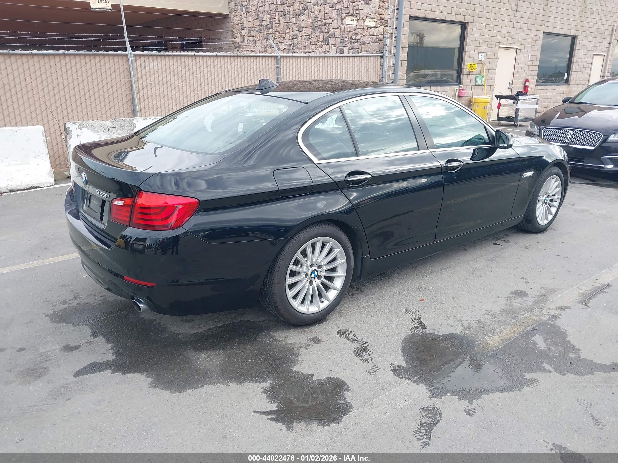 BMW 535I image 4