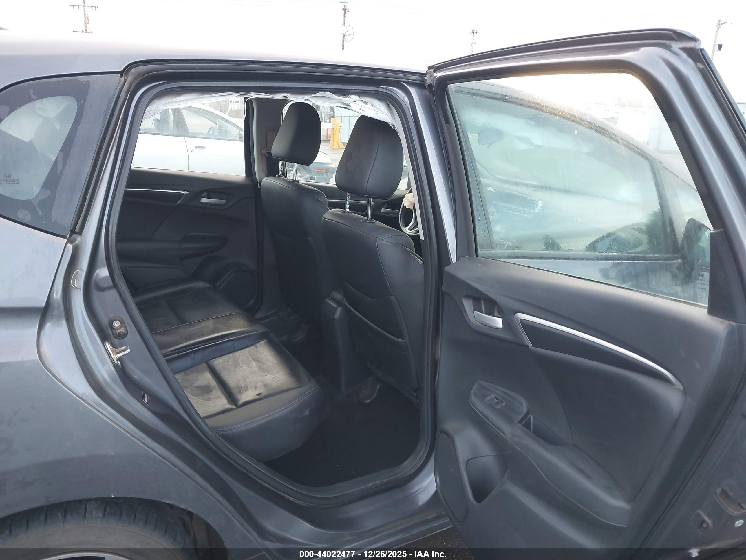 HONDA FIT image 8
