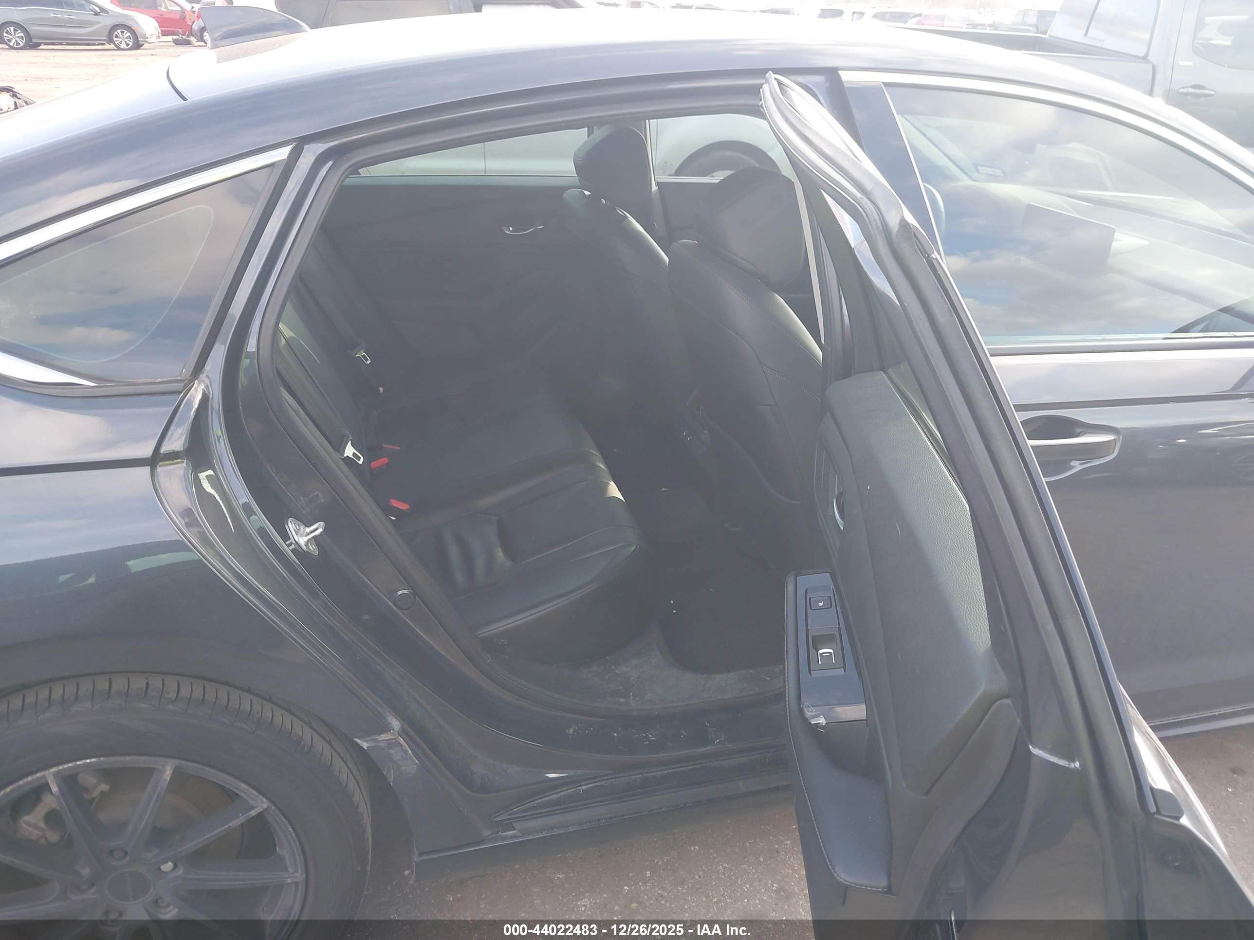 HONDA ACCORD image 8