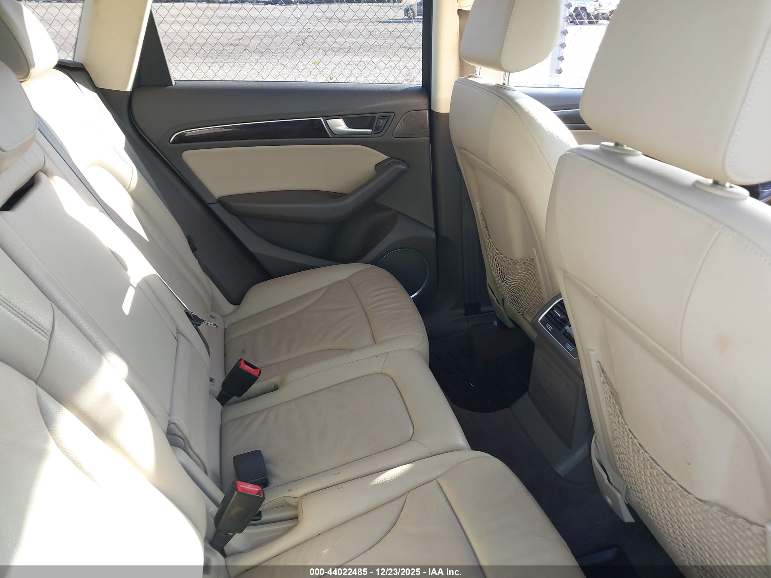 AUDI Q5 image 8