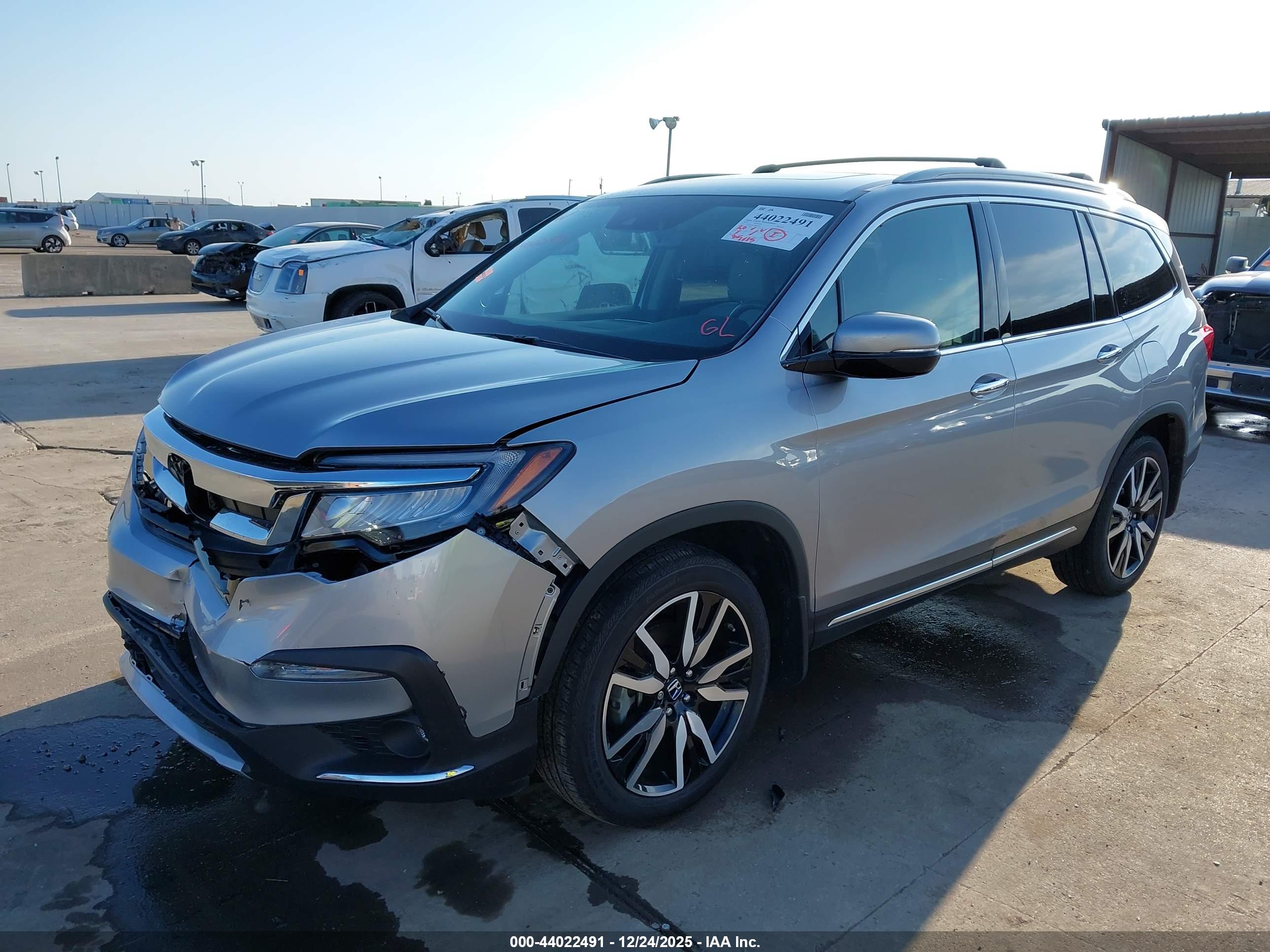 HONDA PILOT image 2