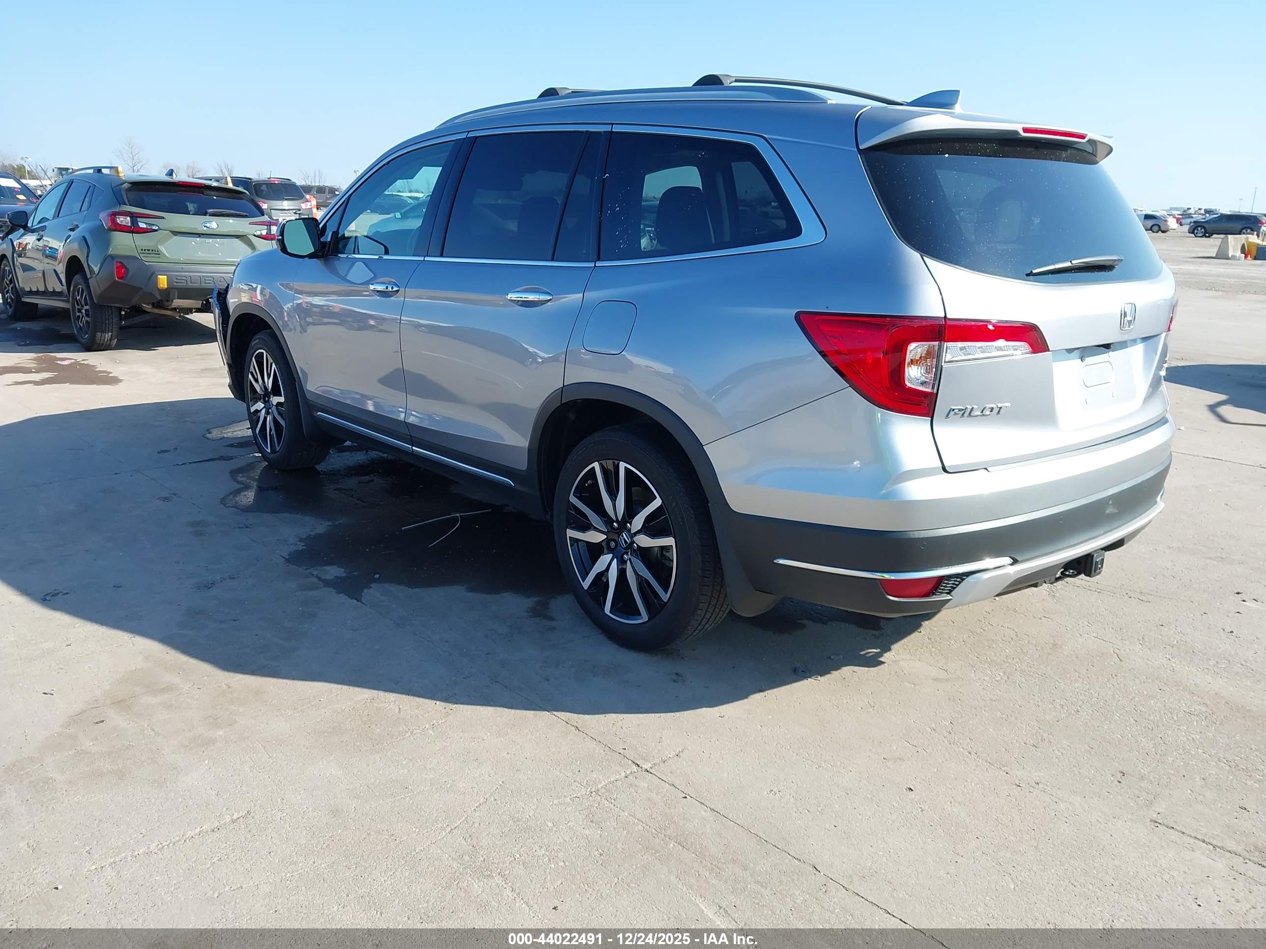 HONDA PILOT image 3