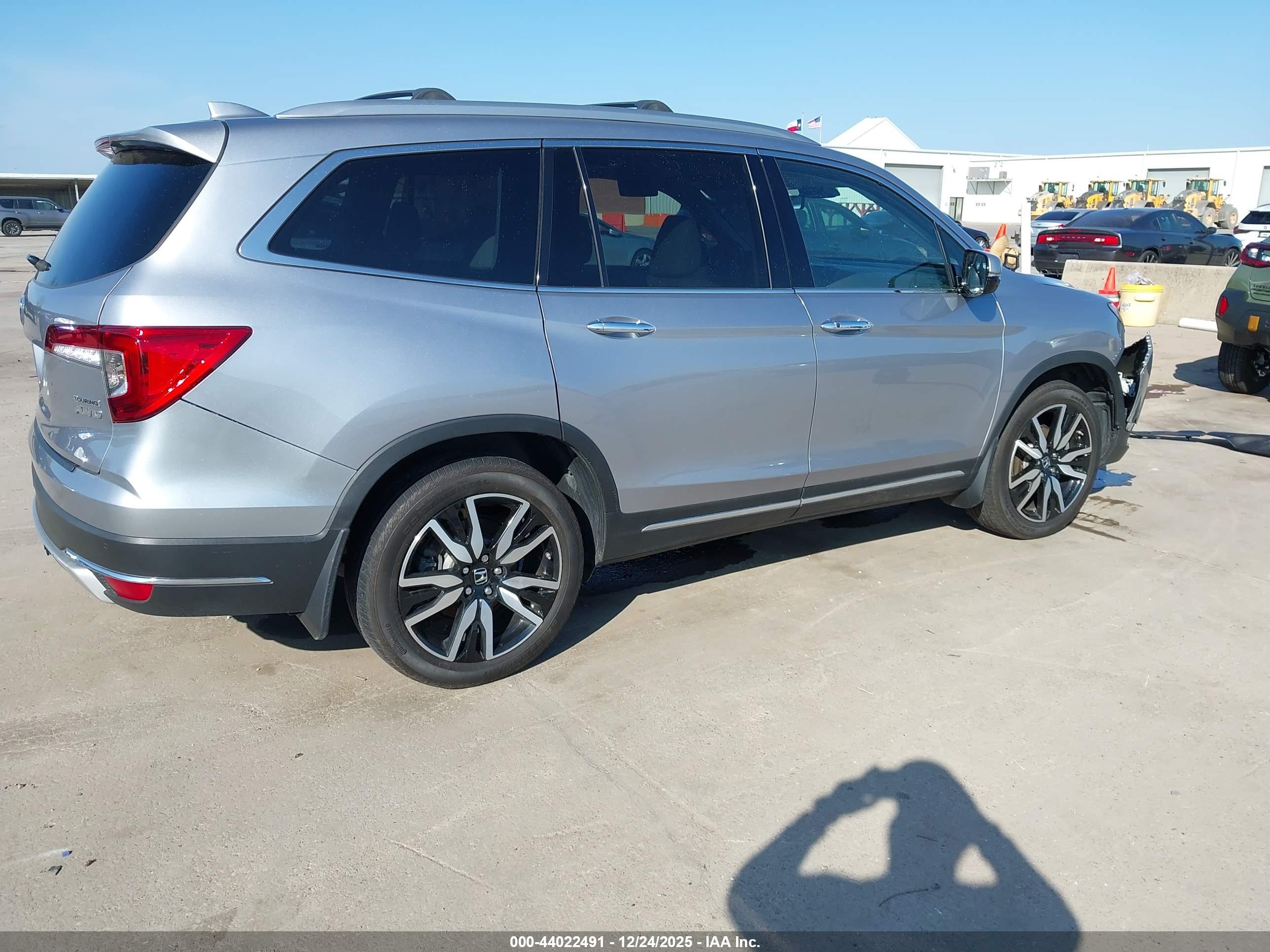 HONDA PILOT image 4