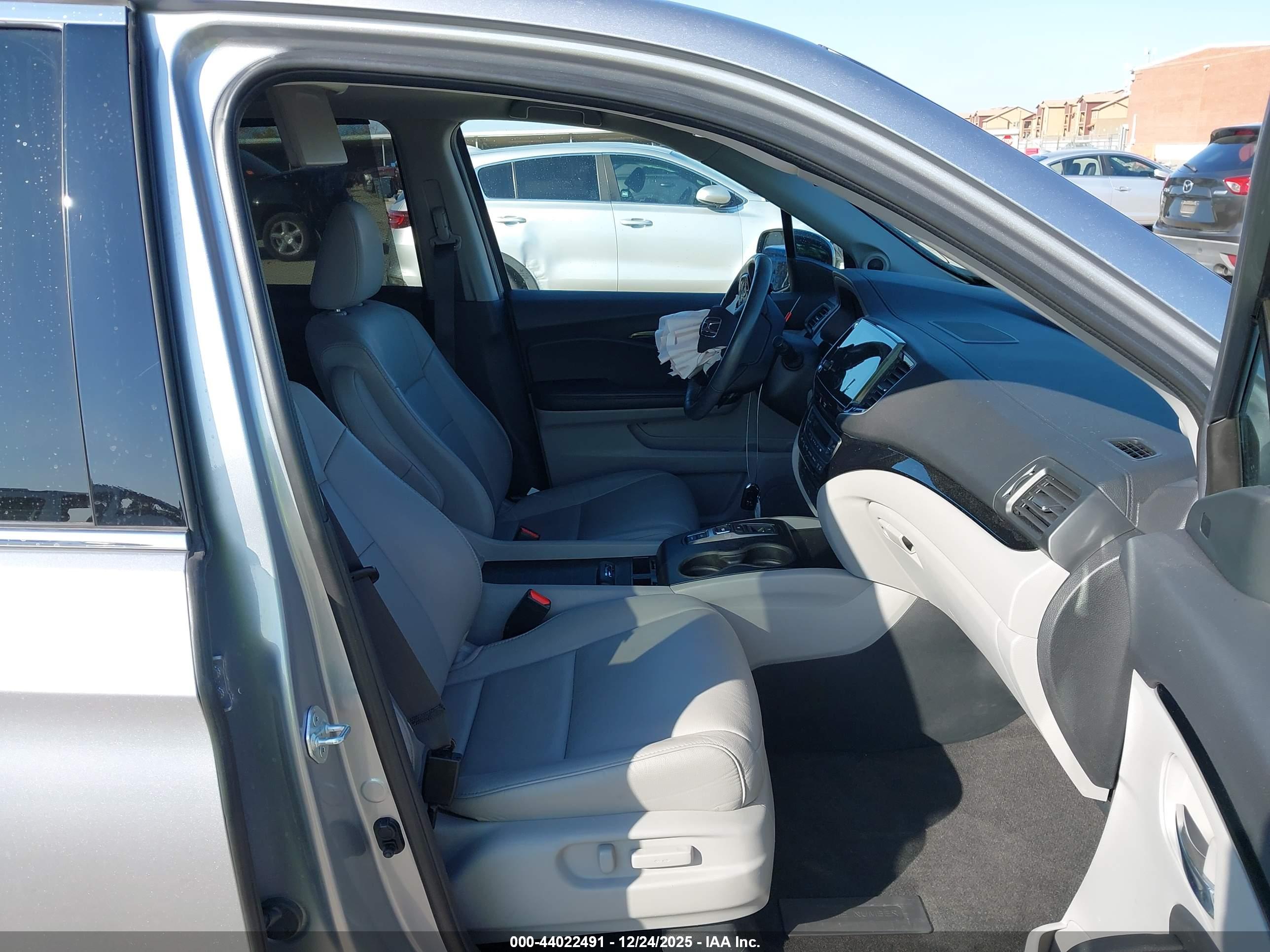 HONDA PILOT image 5