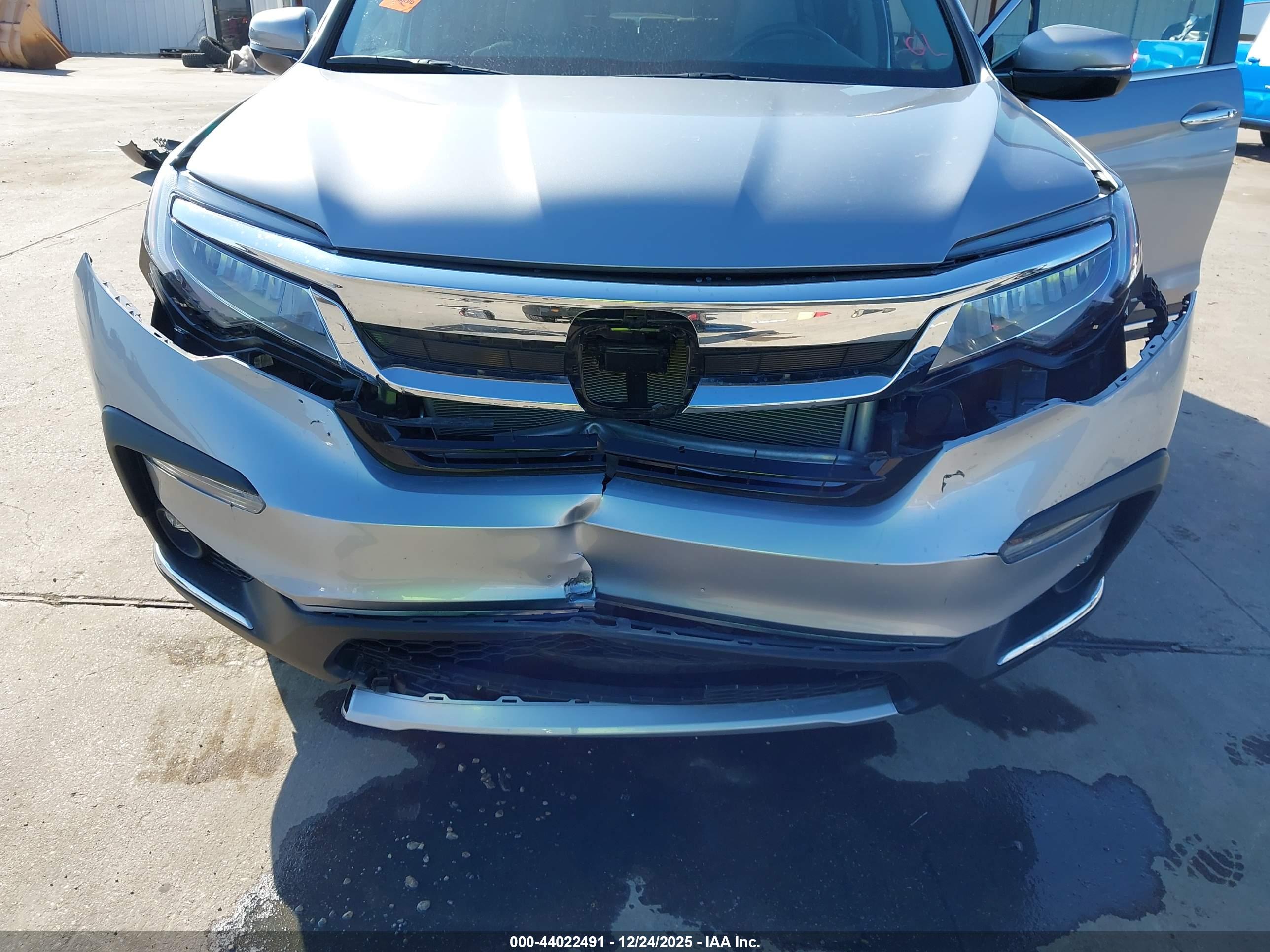 HONDA PILOT image 6