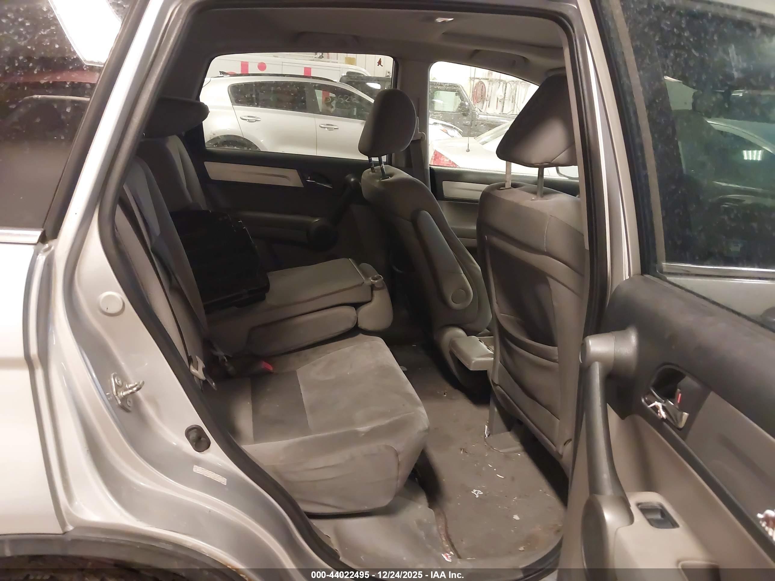 HONDA CR-V image 8