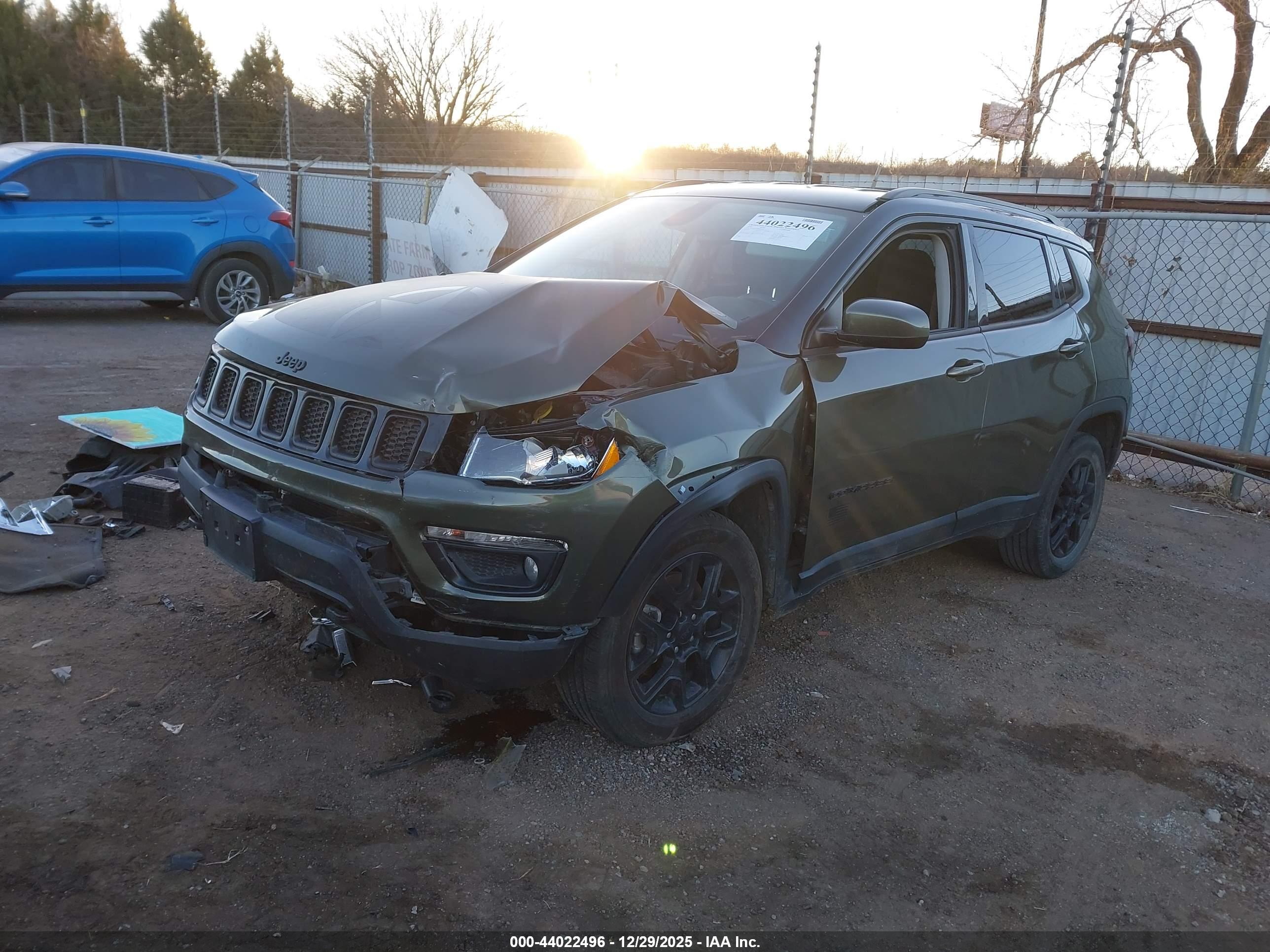JEEP COMPASS image 2