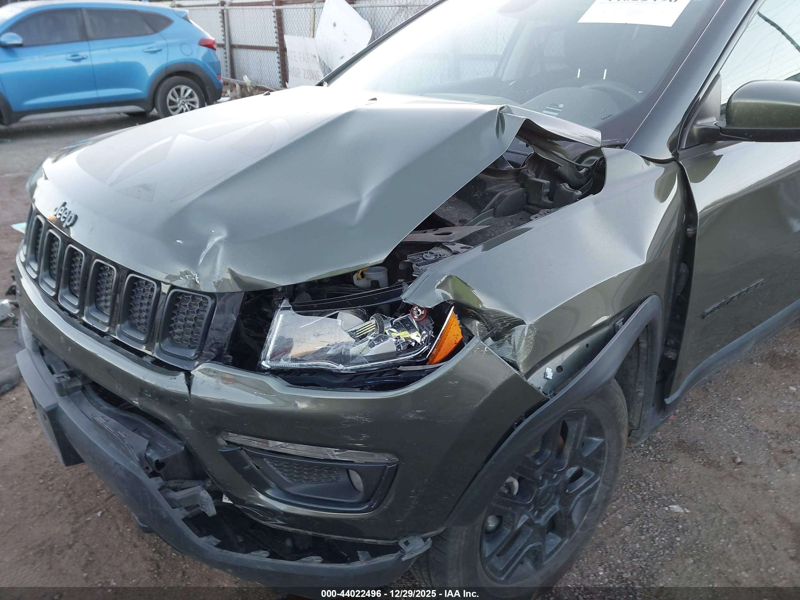 JEEP COMPASS image 6