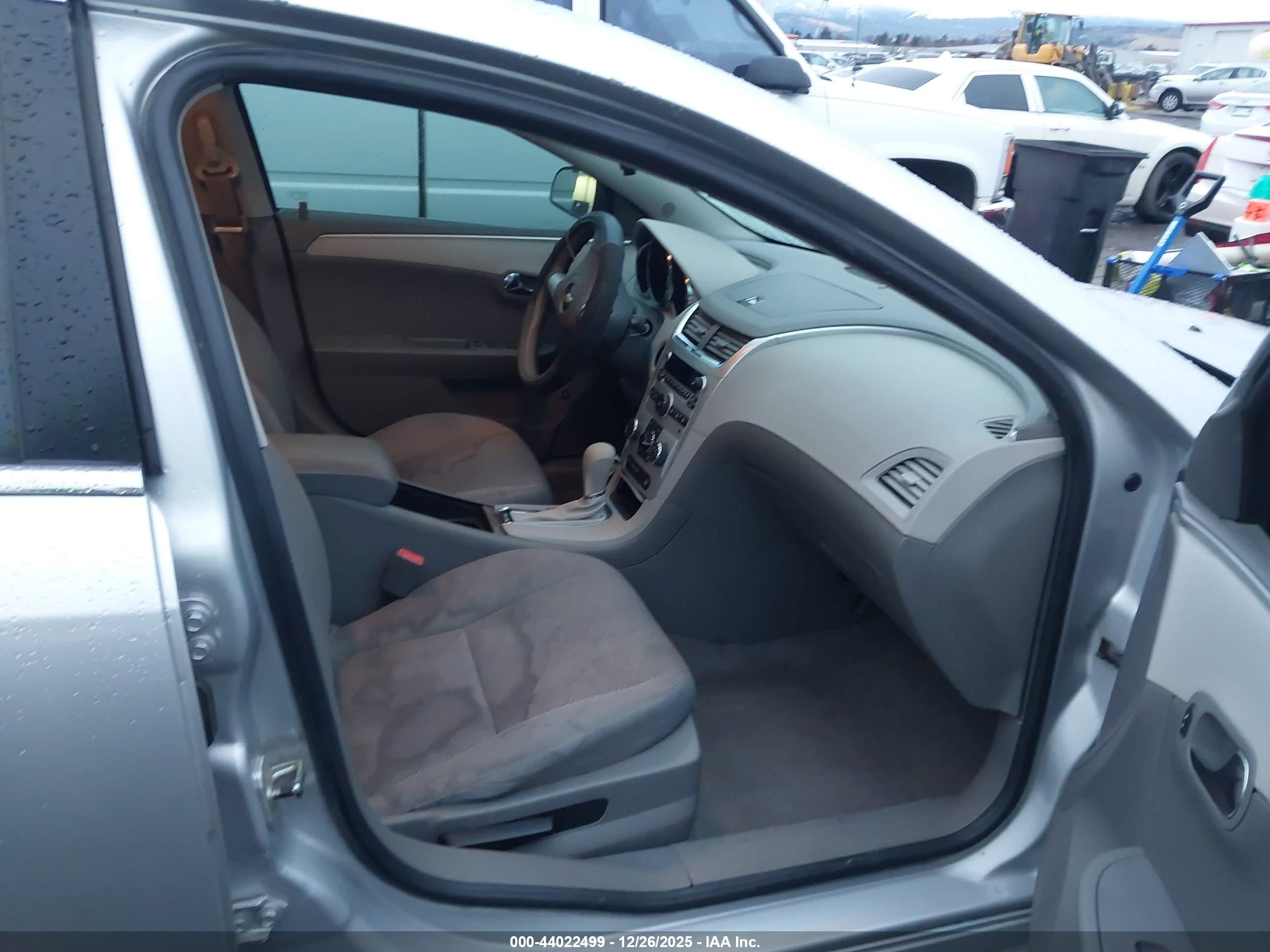 CHEVROLET MALIBU image 5