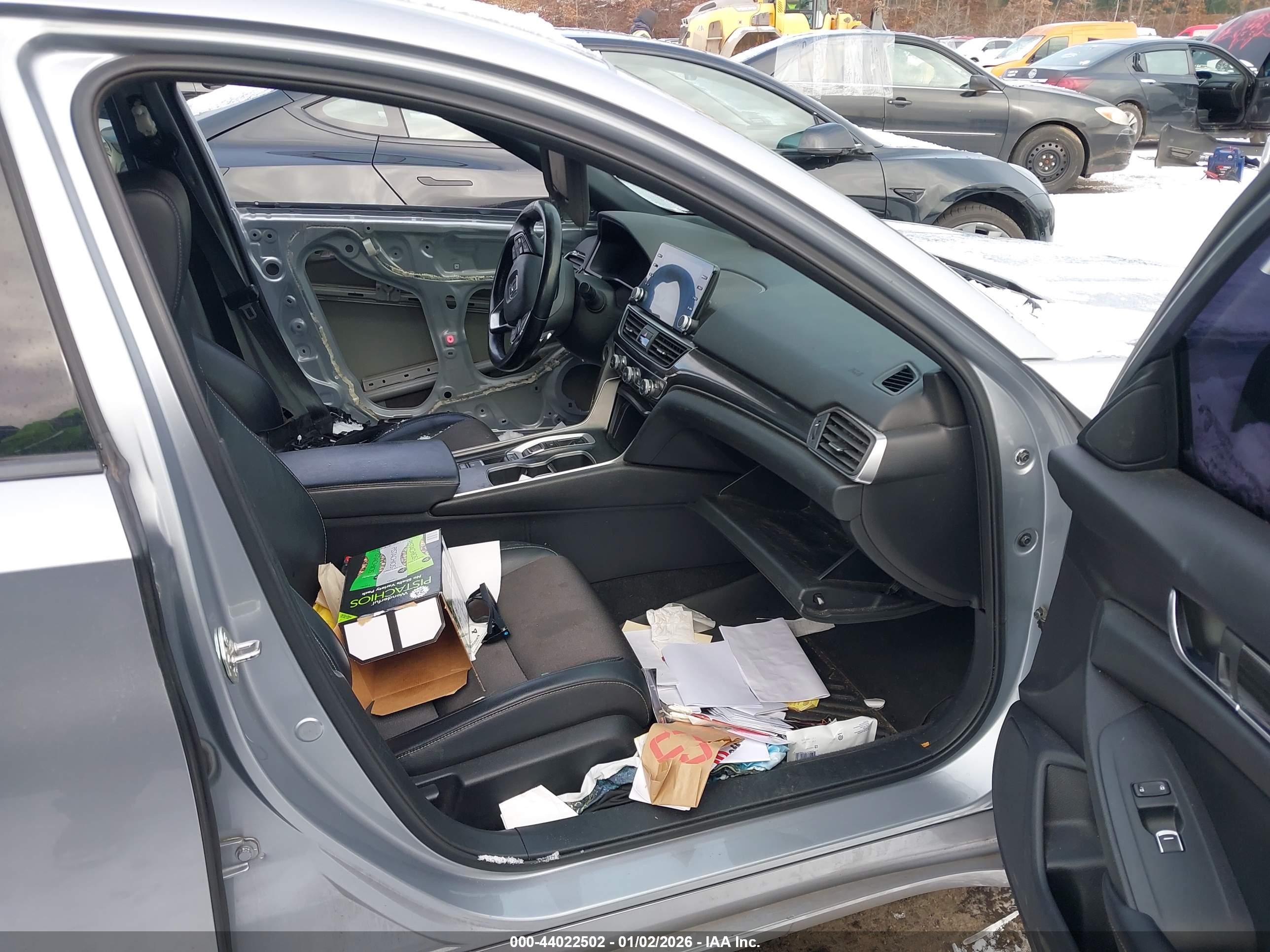 HONDA ACCORD image 5