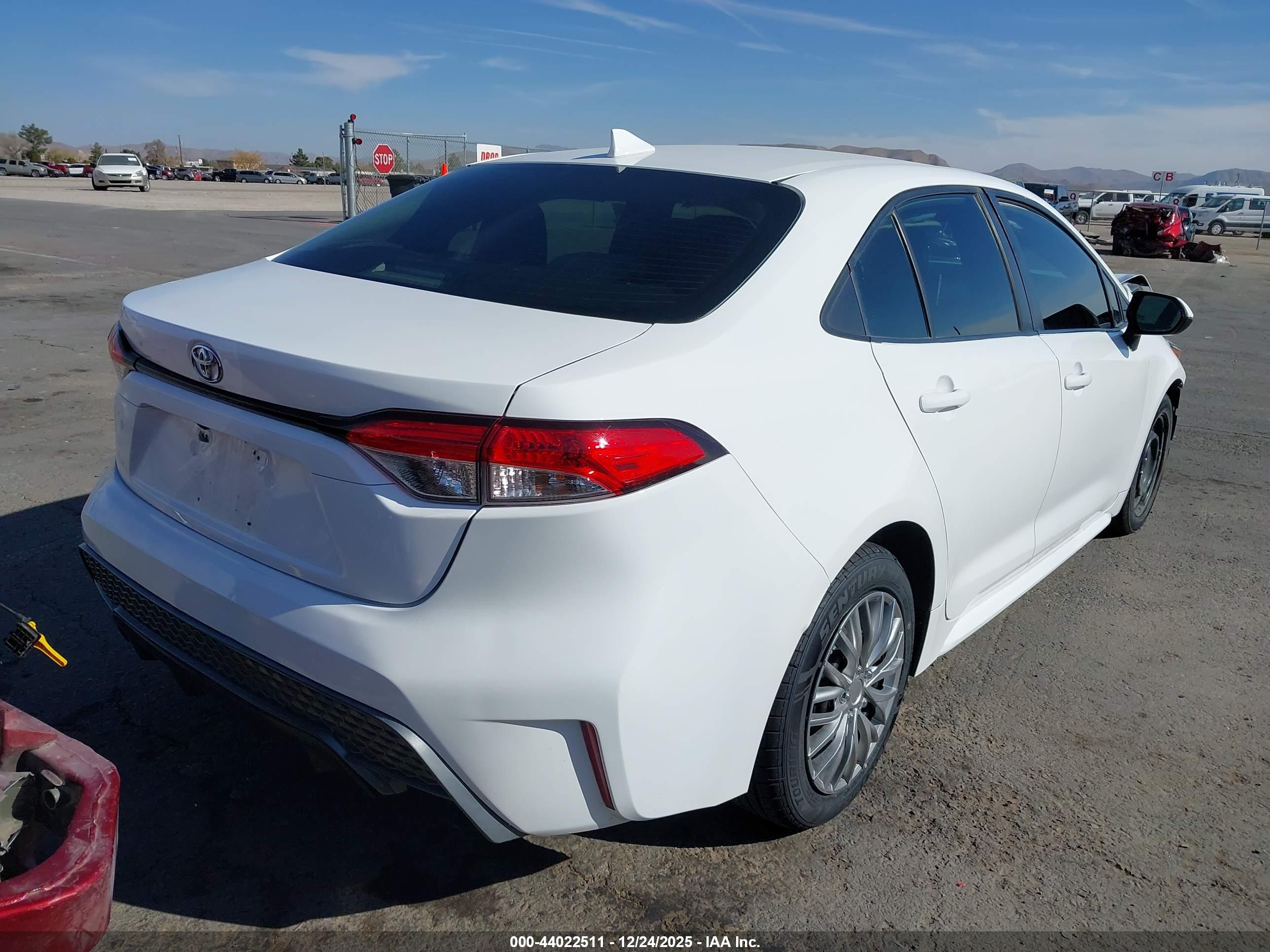 TOYOTA COROLLA image 4