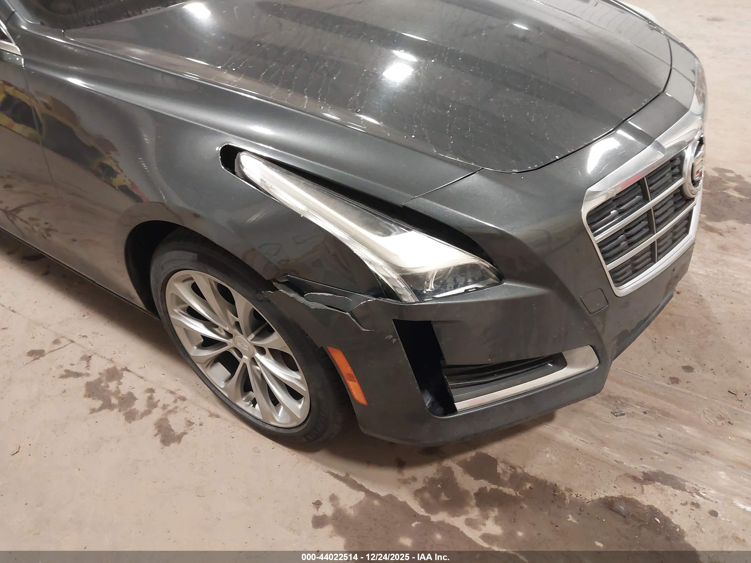 CADILLAC CTS image 6