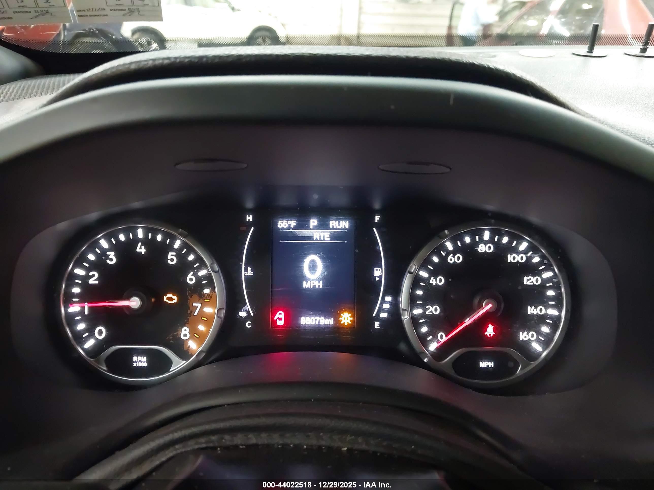 JEEP RENEGADE image 7