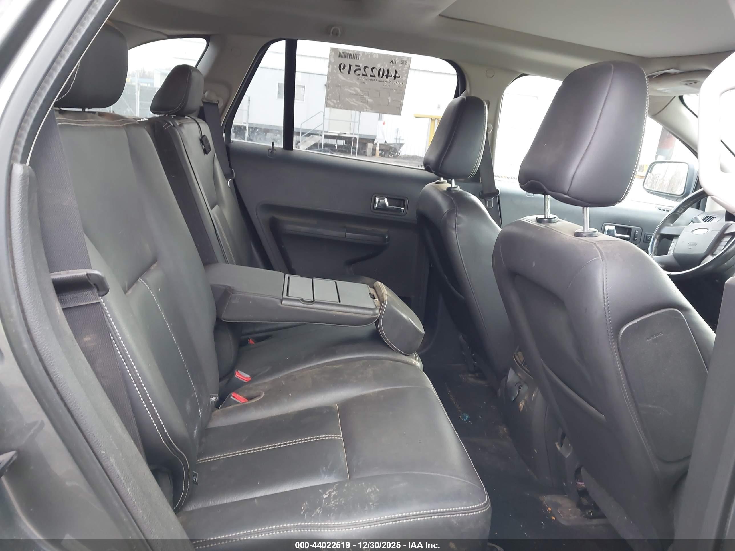 FORD EDGE image 8