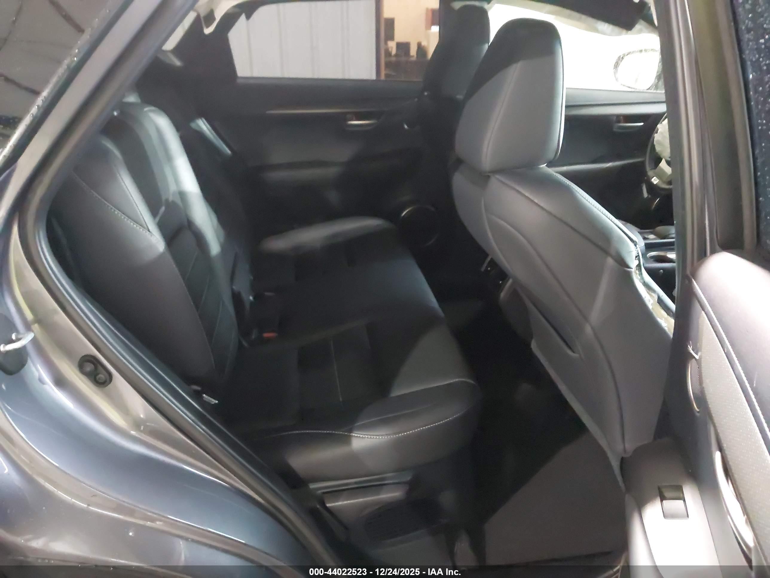 LEXUS NX image 8