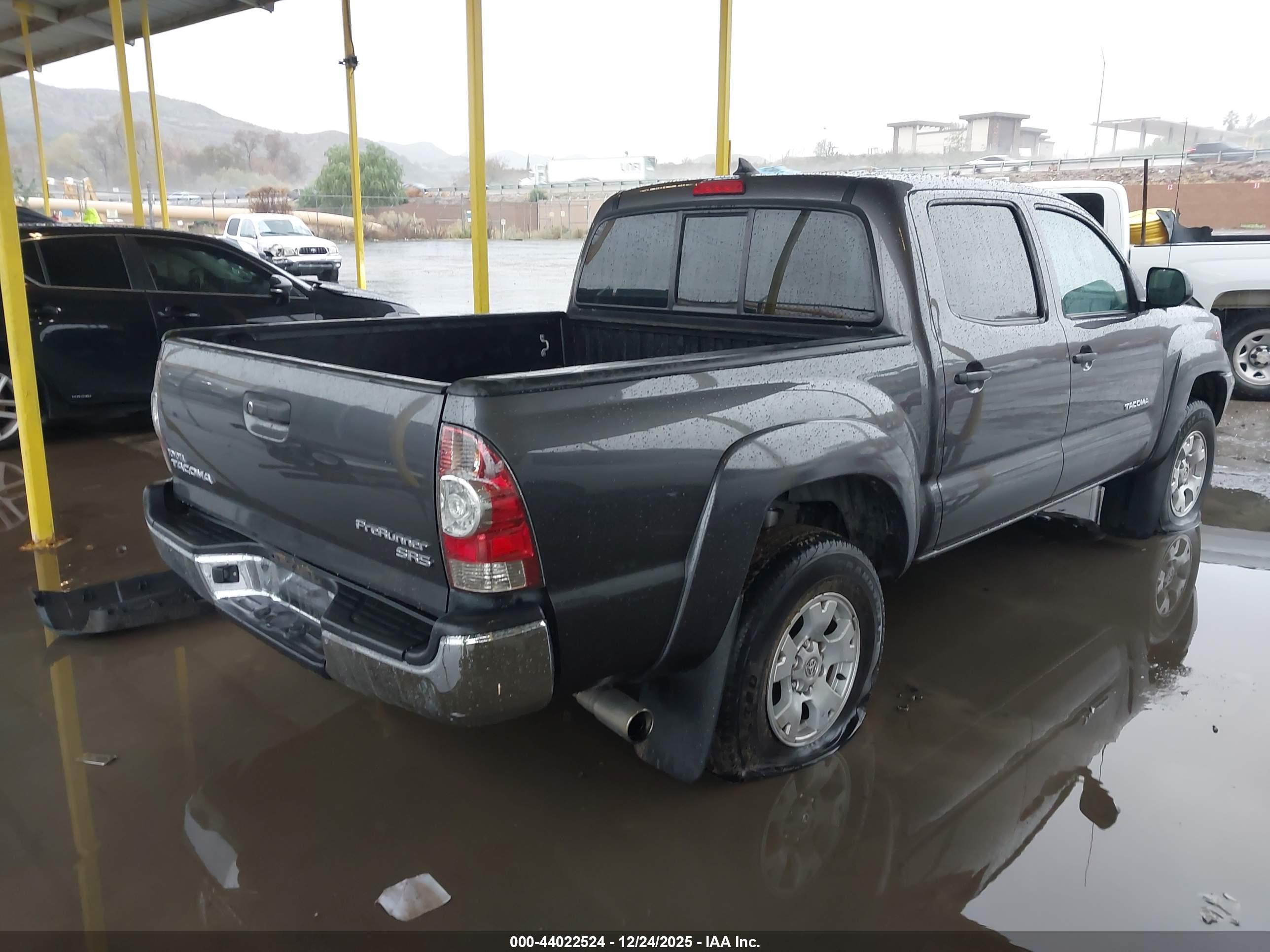 TOYOTA TACOMA image 4