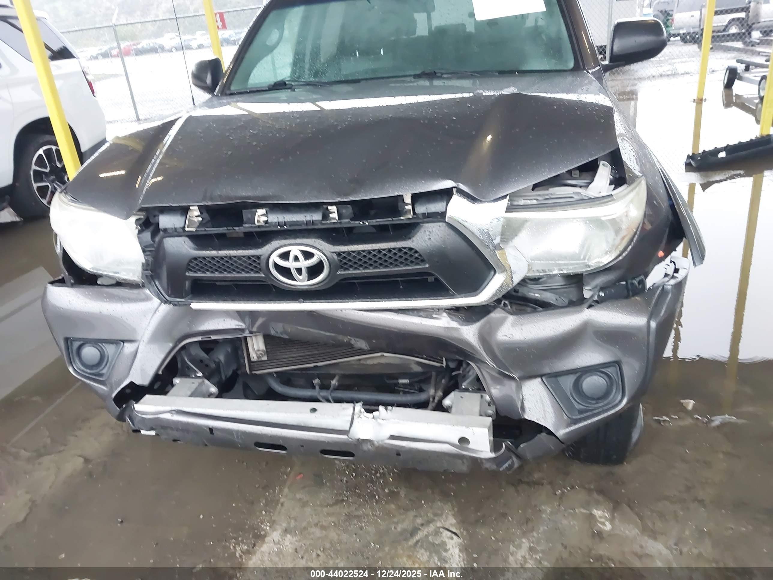 TOYOTA TACOMA image 6