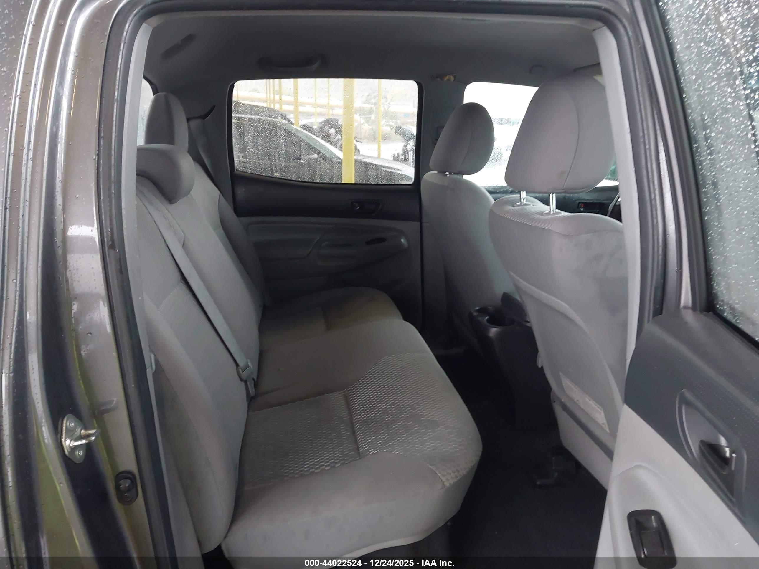 TOYOTA TACOMA image 8
