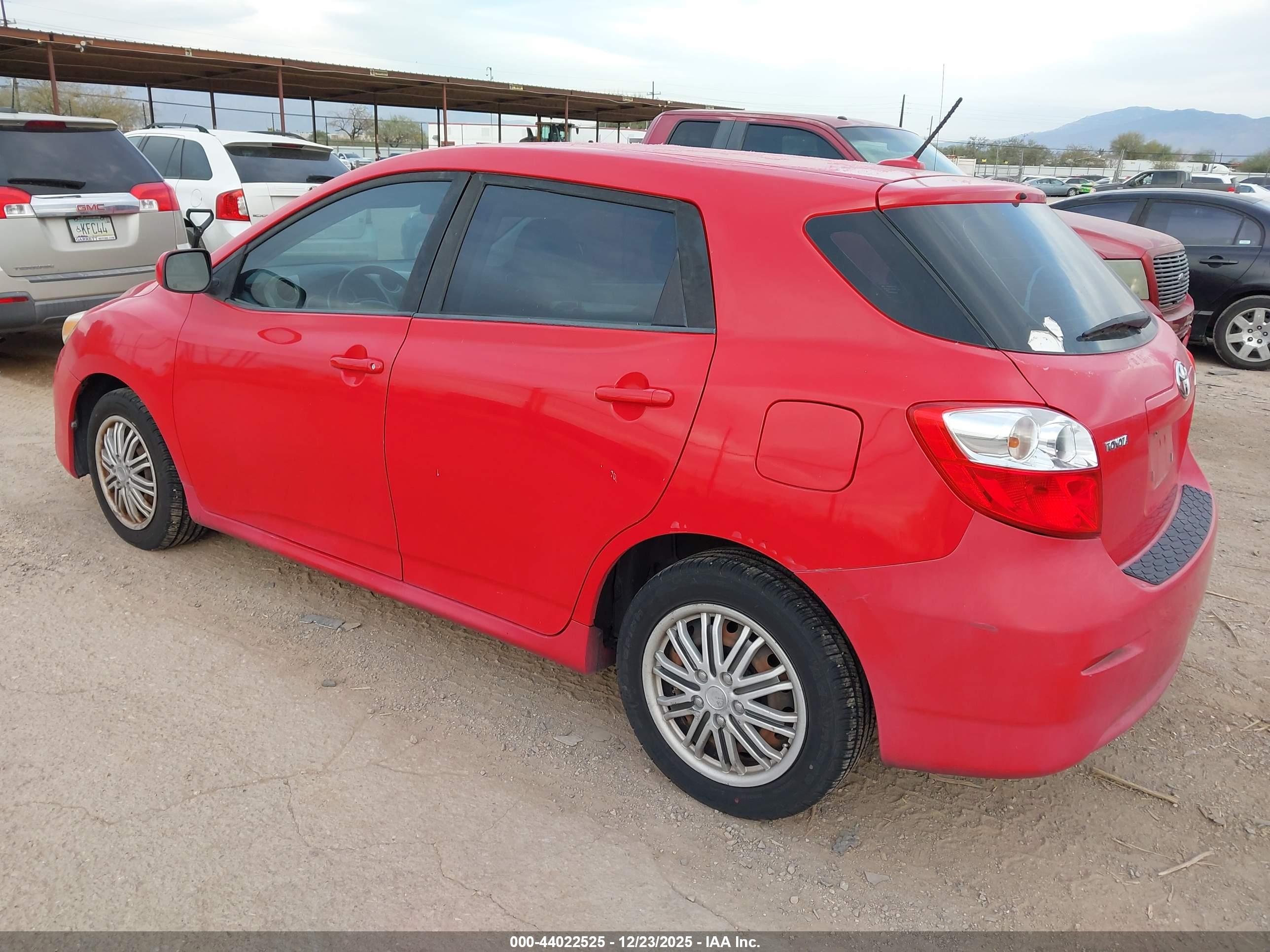 TOYOTA MATRIX image 3