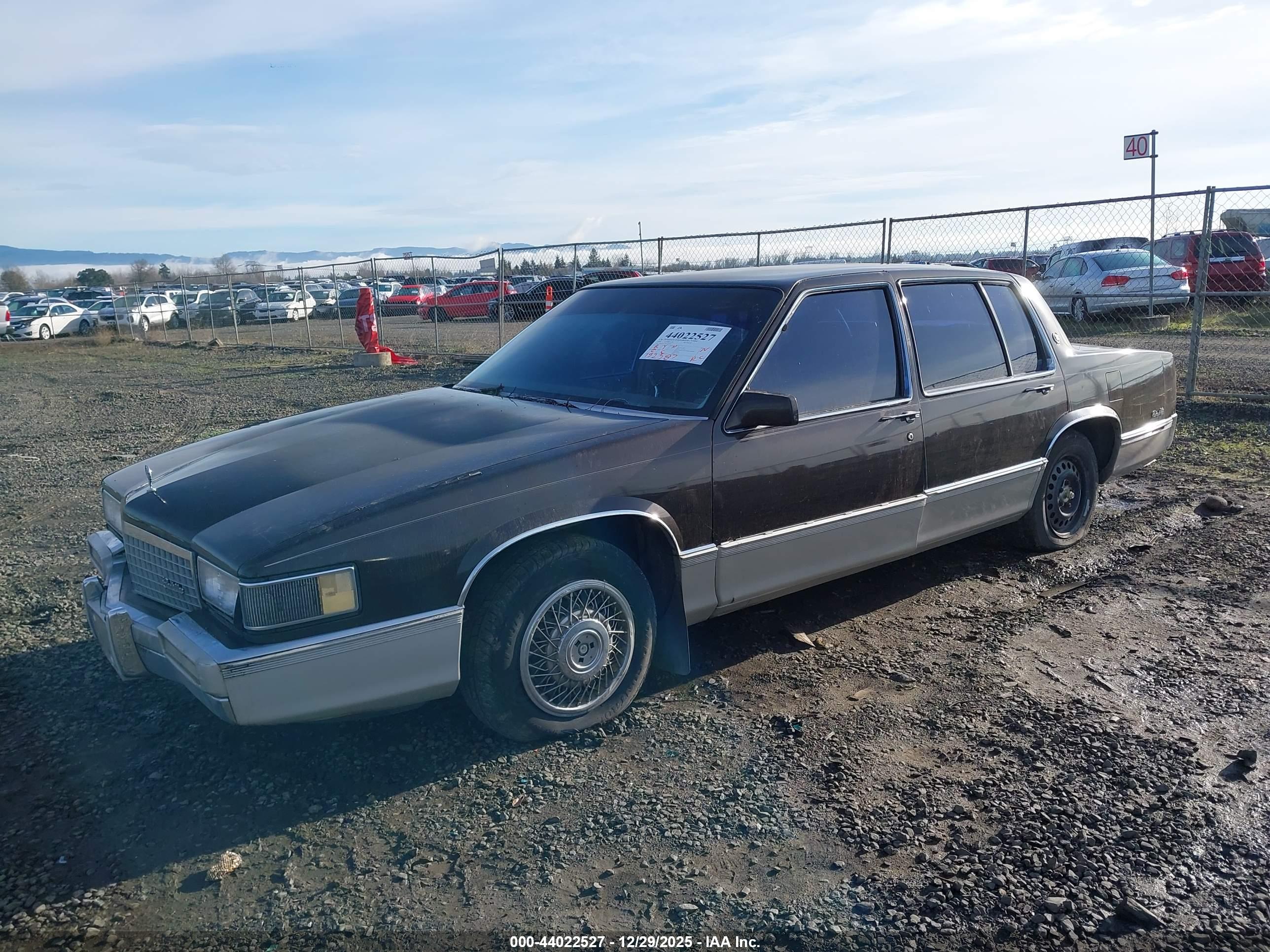 CADILLAC DEVILLE image 2