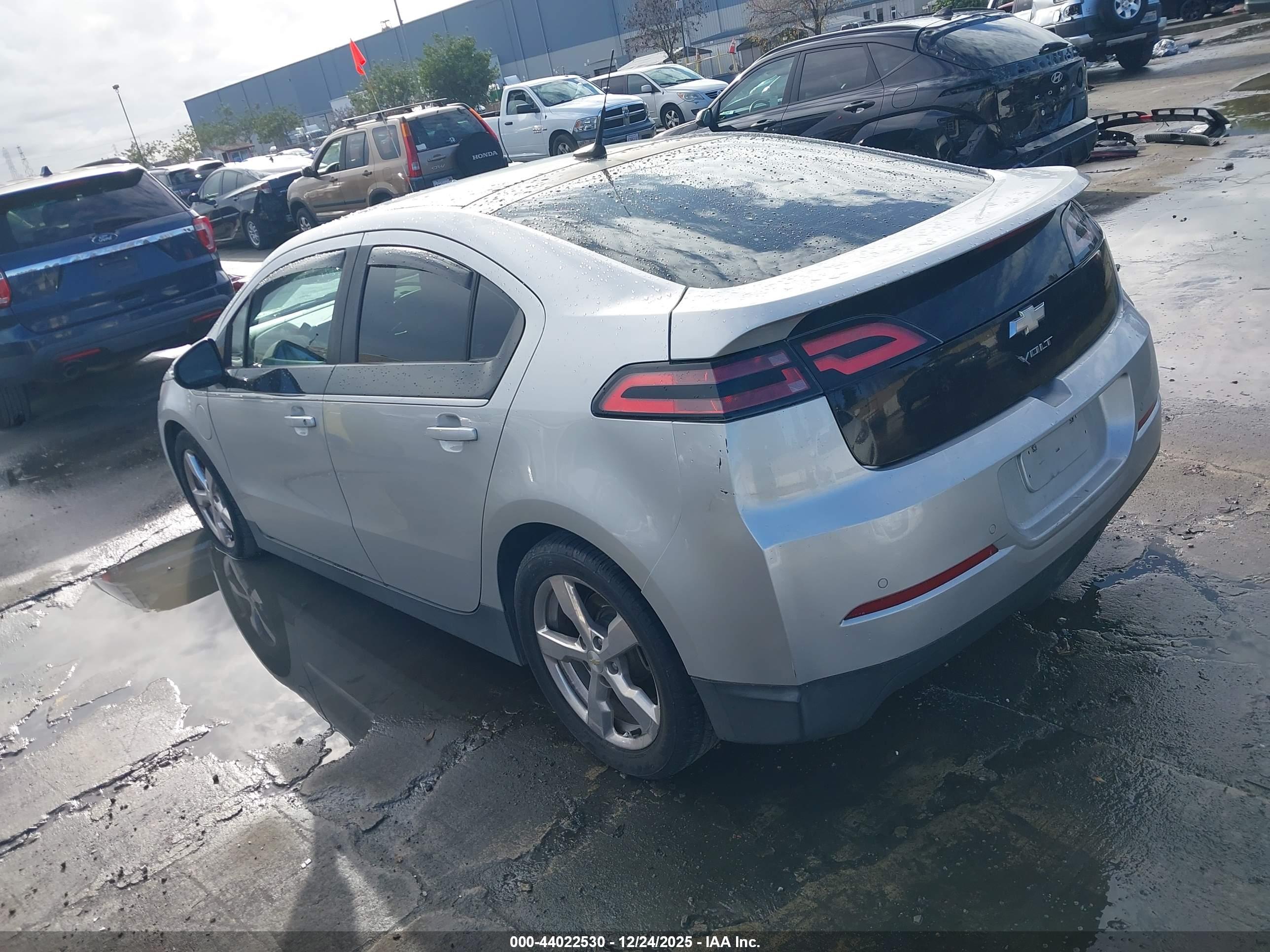CHEVROLET VOLT image 3