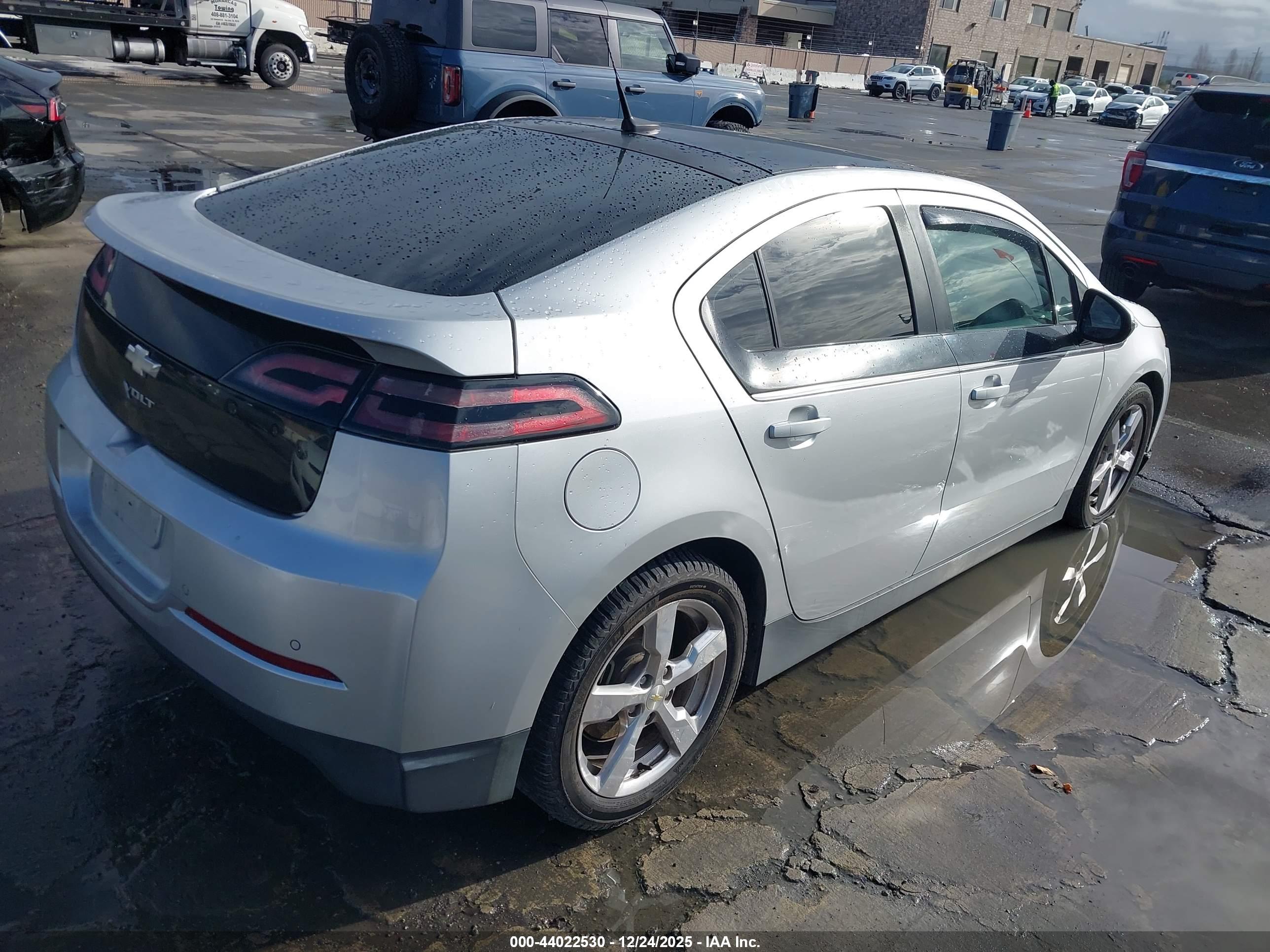 CHEVROLET VOLT image 4