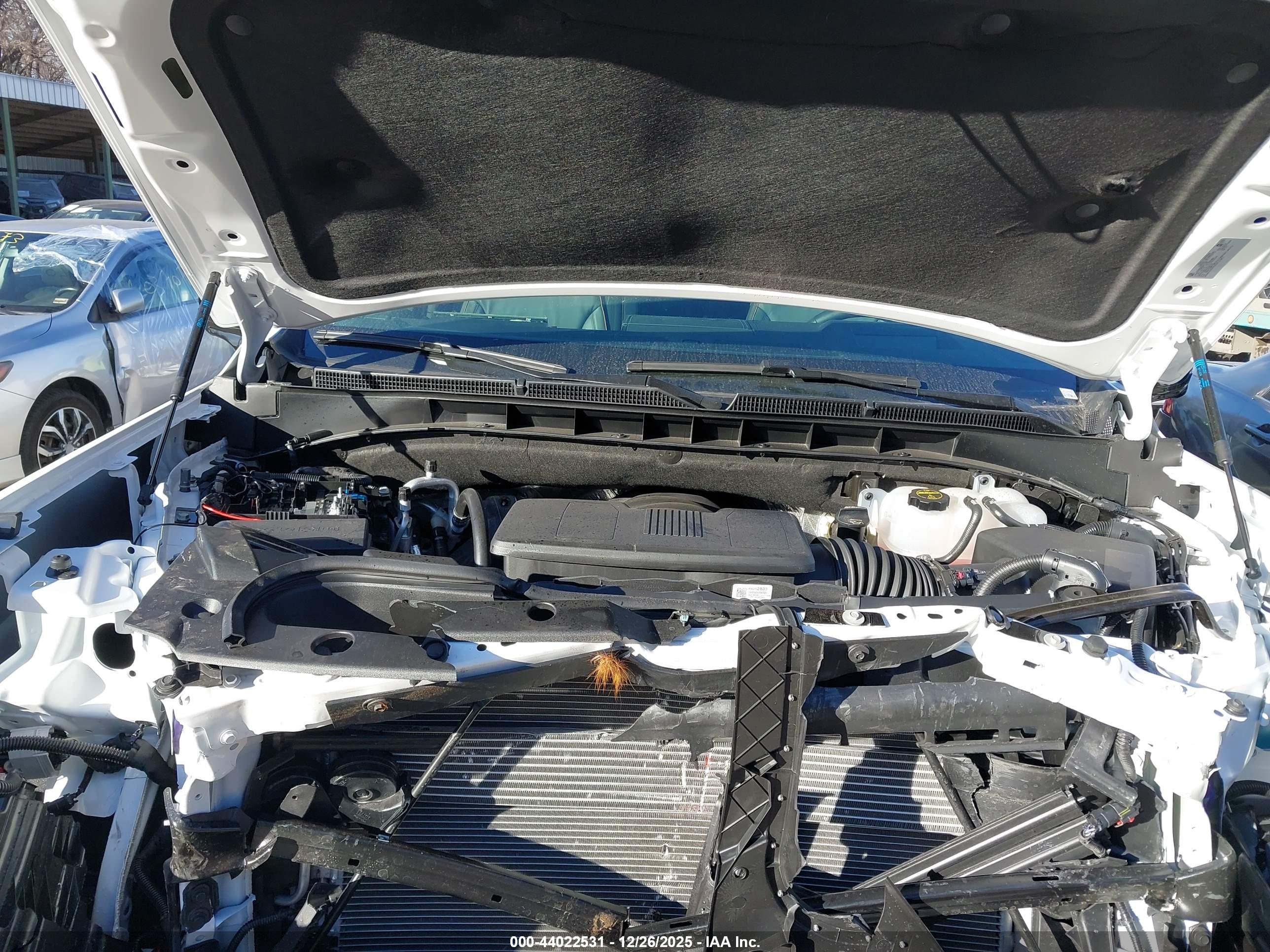 GMC YUKON image 10