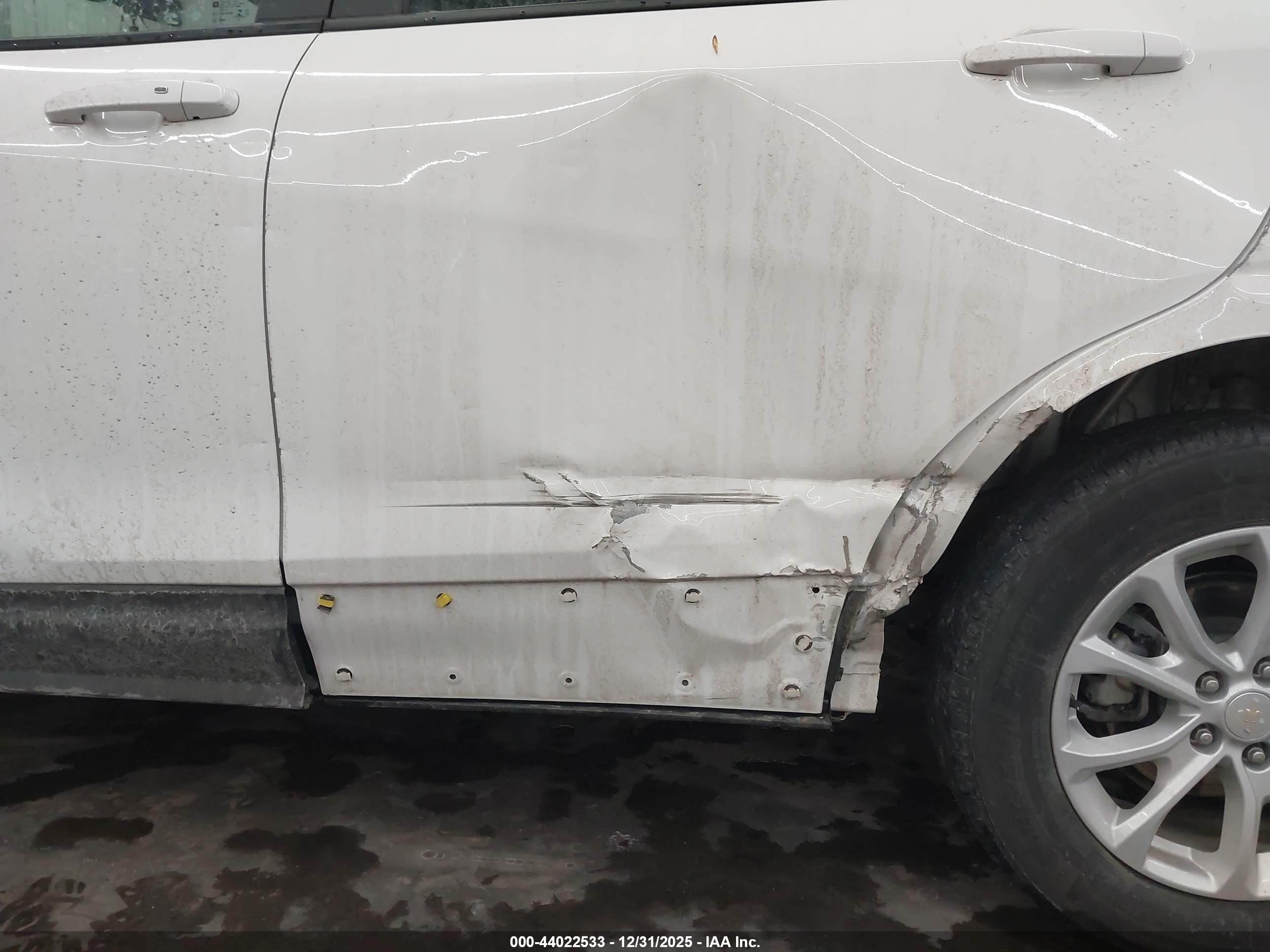 CHEVROLET EQUINOX image 6