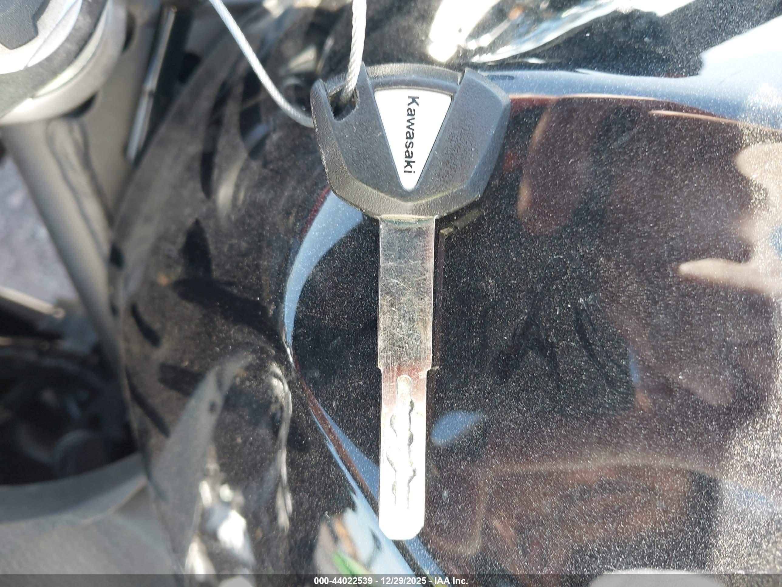 KAWASAKI EX500 image 11